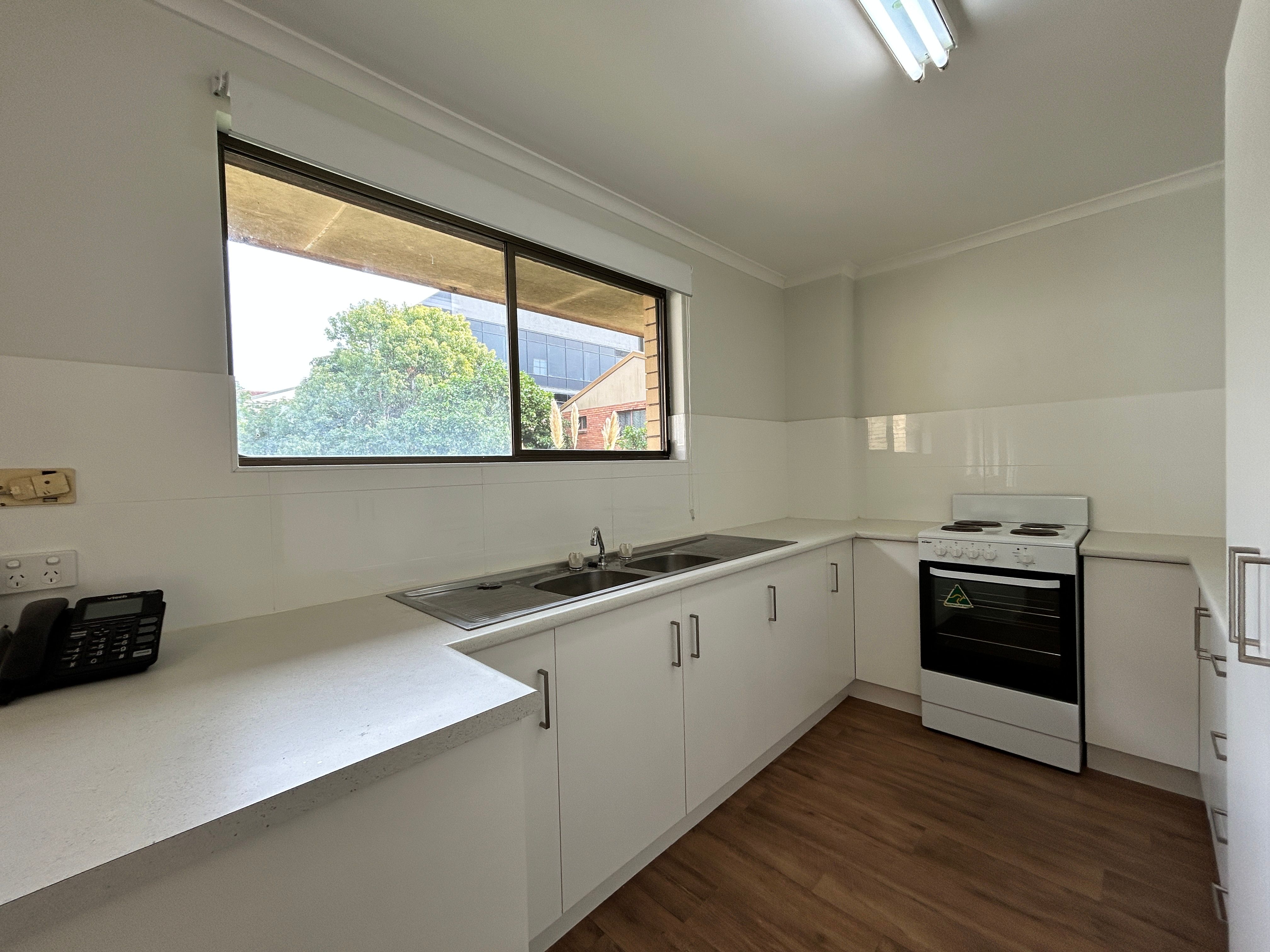 6/33 White Street, Southport, QLD 4215