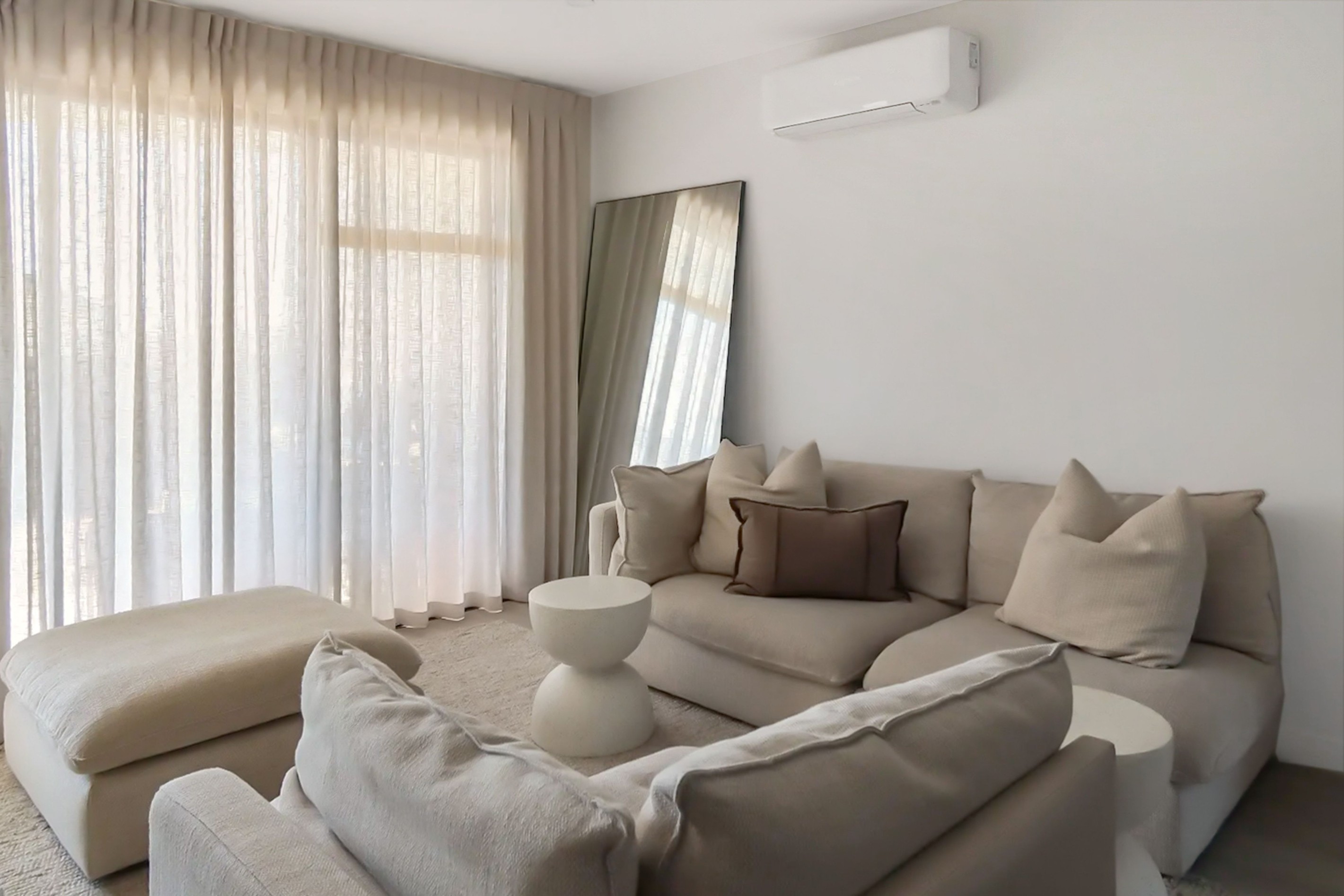 2/14 Eastwood Rise, Browns Bay, North Shore City