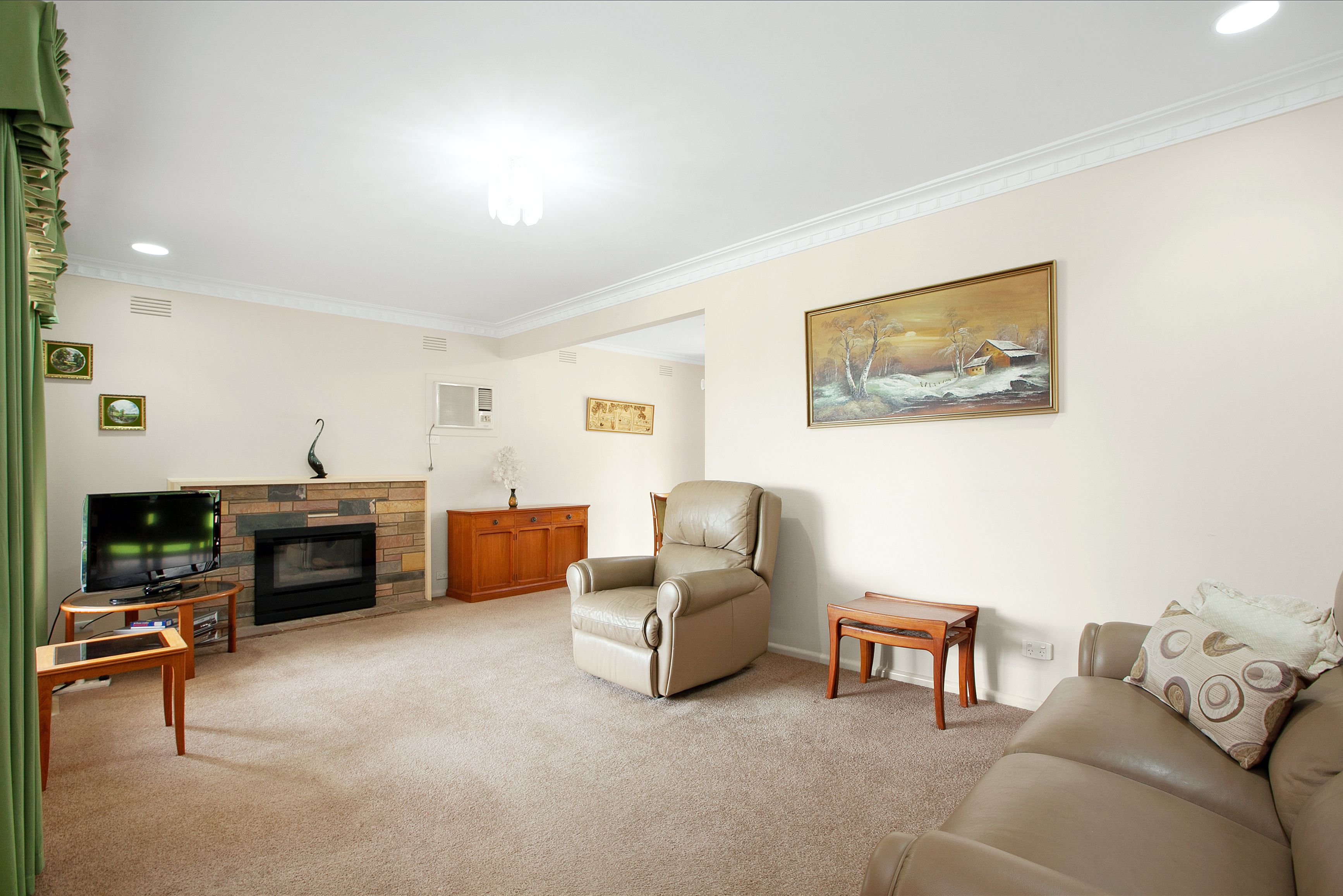 15 Leonard Crescent, Bundoora, VIC 3083
