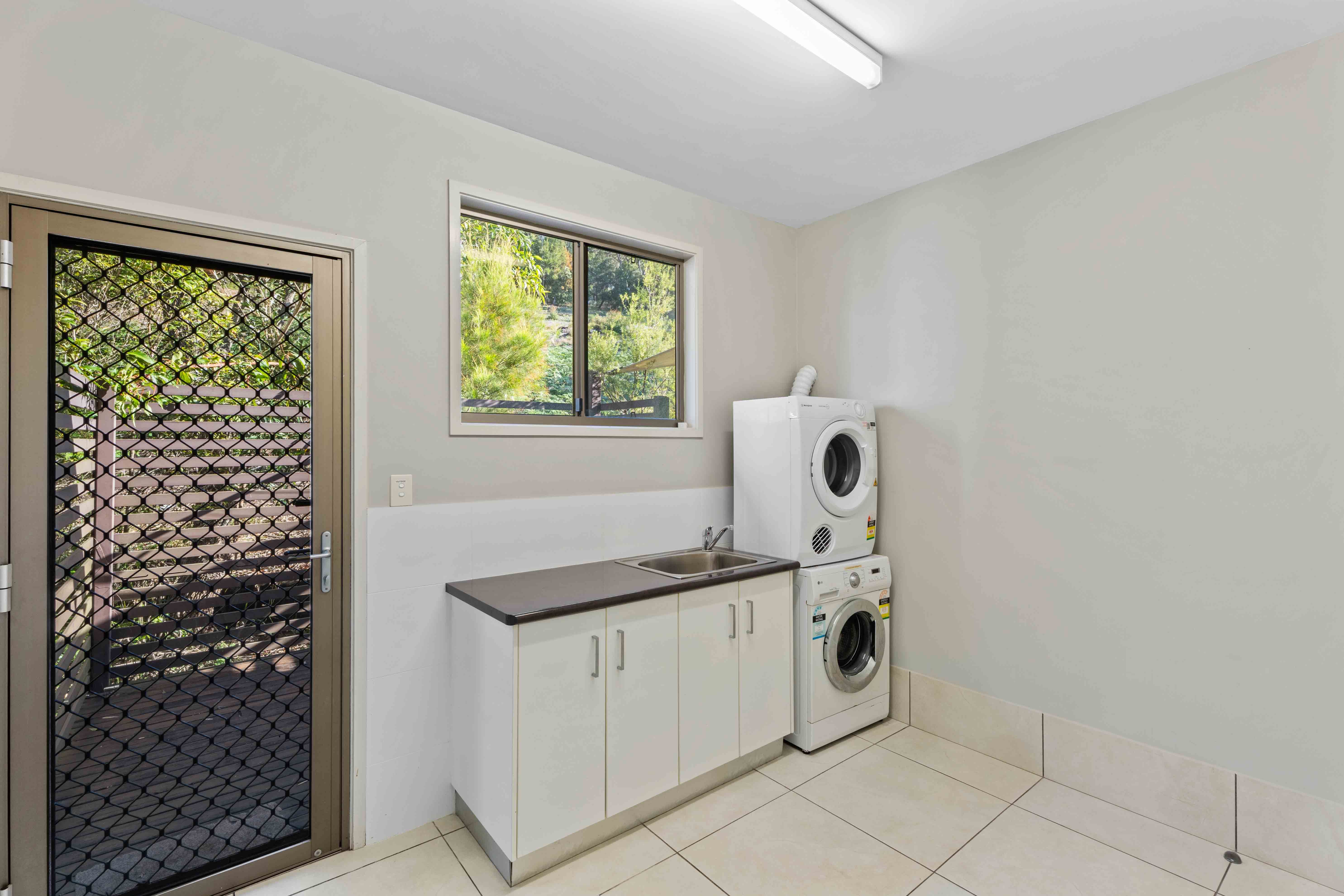 684 Sunset Beach Way (K'Gari) — photo 14 of 30