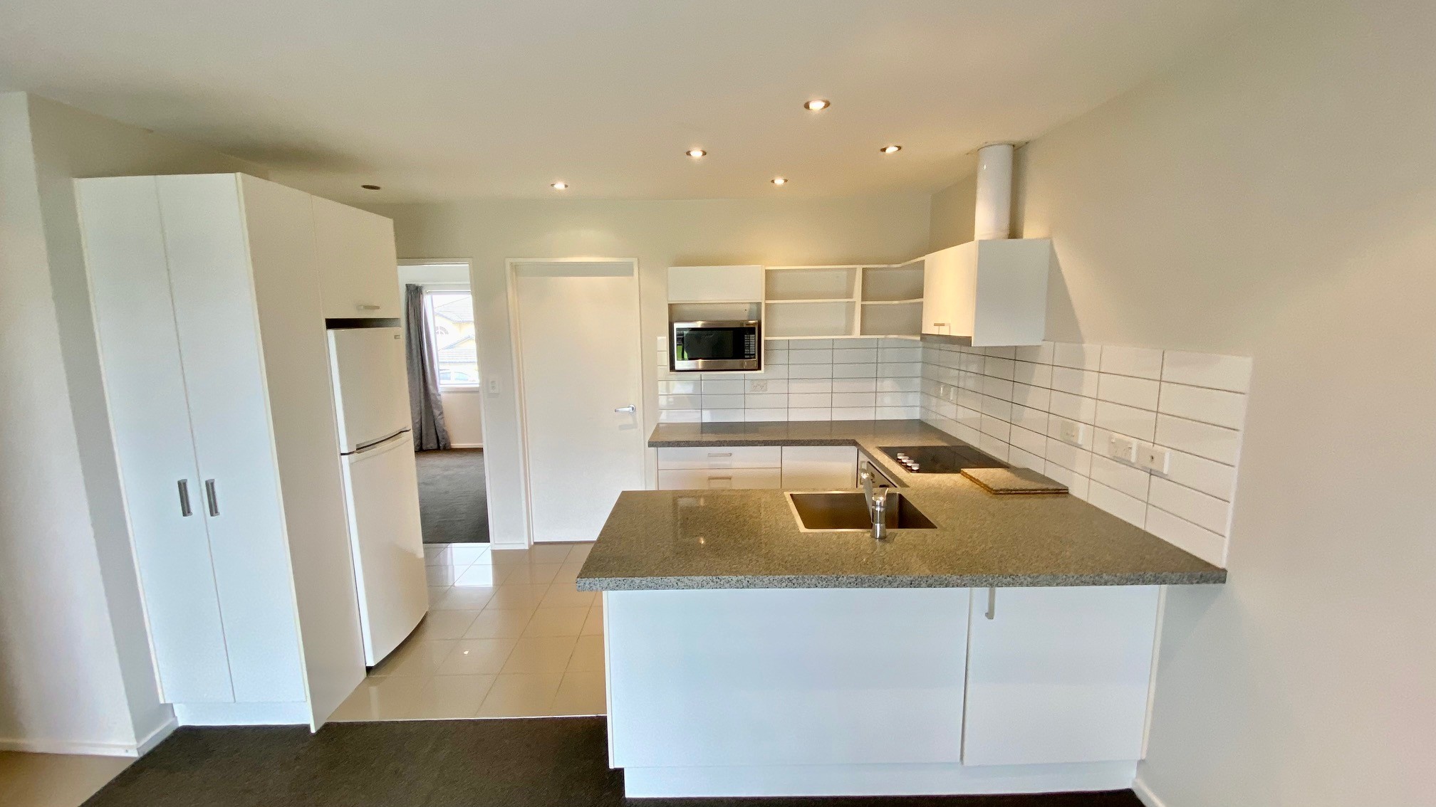 D8/71 Spencer Road, Albany, North Shore City