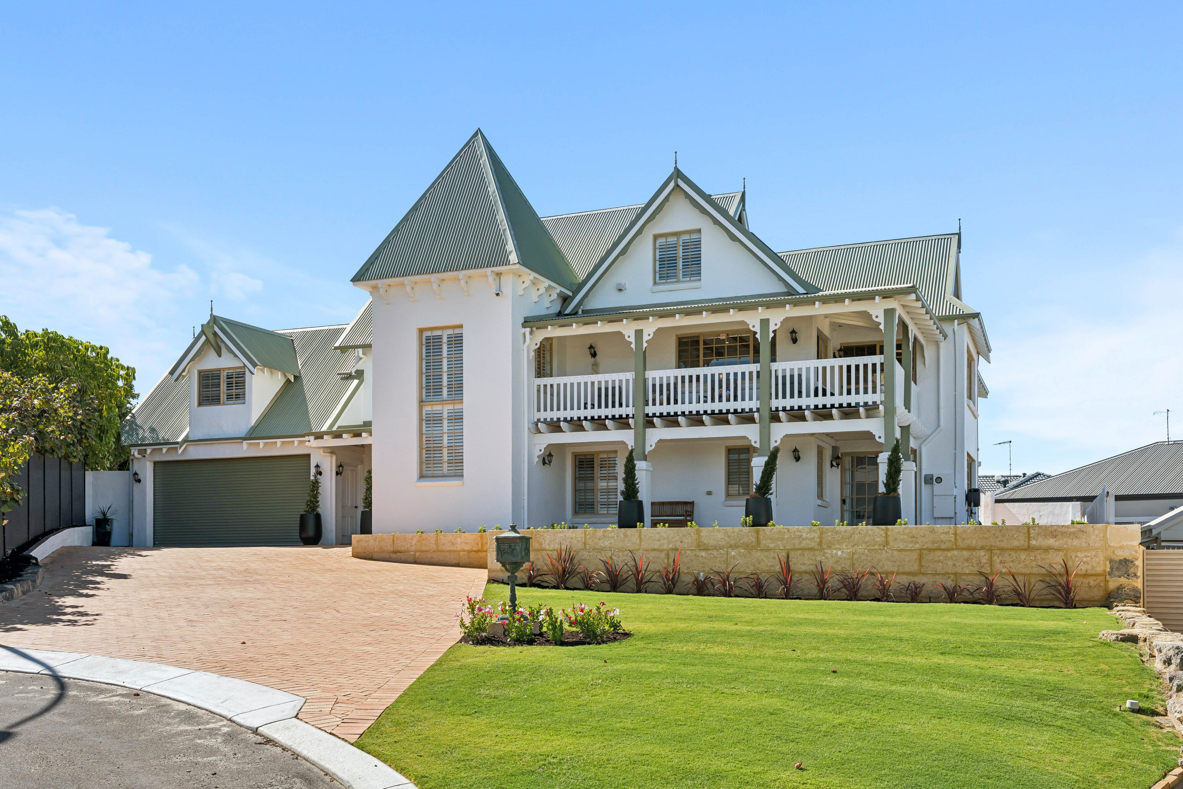 8 Curl Court, Kallaroo WA 6025