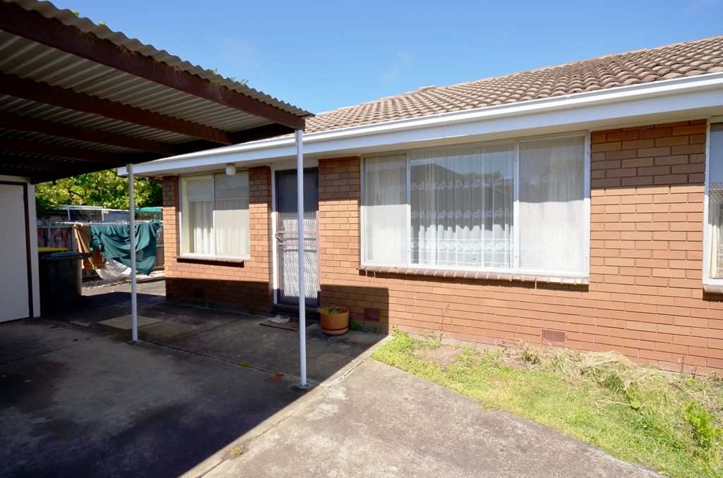 6 Marilyn Street, Wendouree VIC 3355