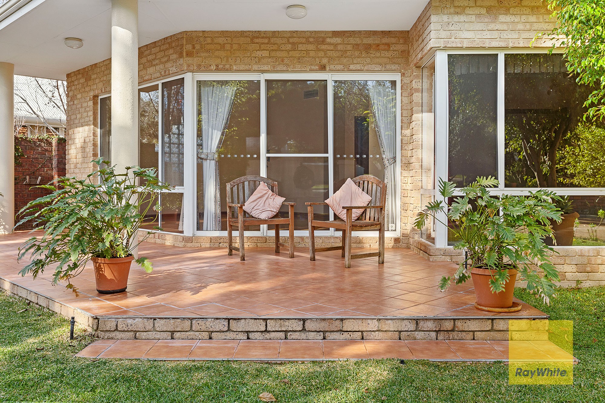 7 Hynes Road, Dalkeith, WA 6009