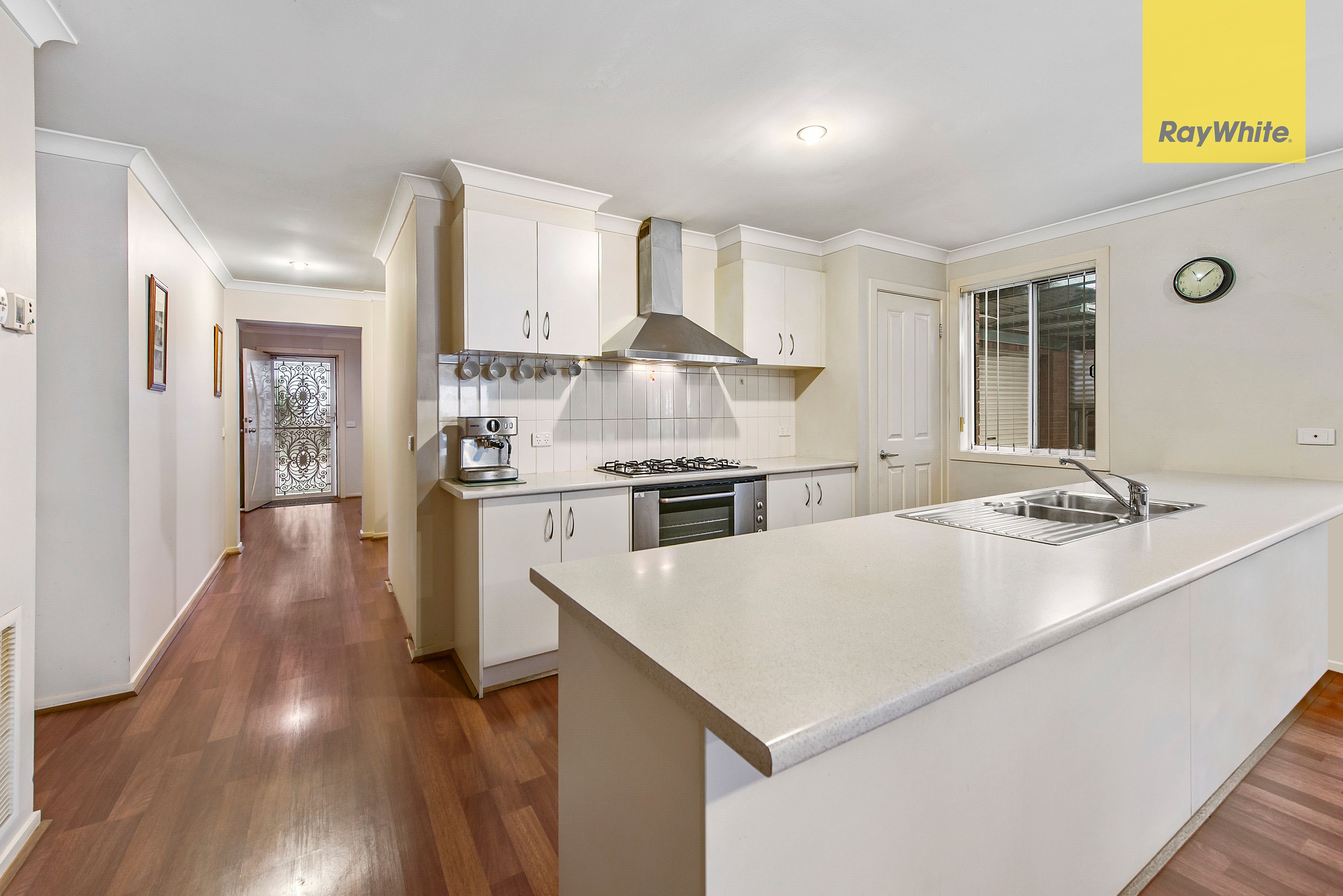 8 Koonawarra Terrace, HARKNESS, VIC 3337