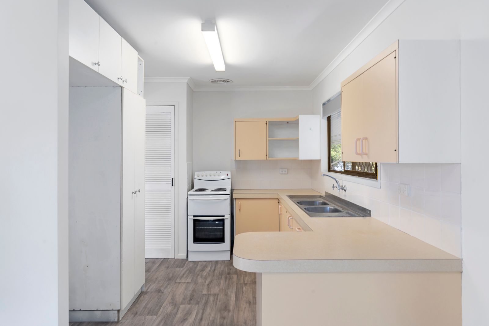 27 Embassy Street, Bray Park, QLD 4500