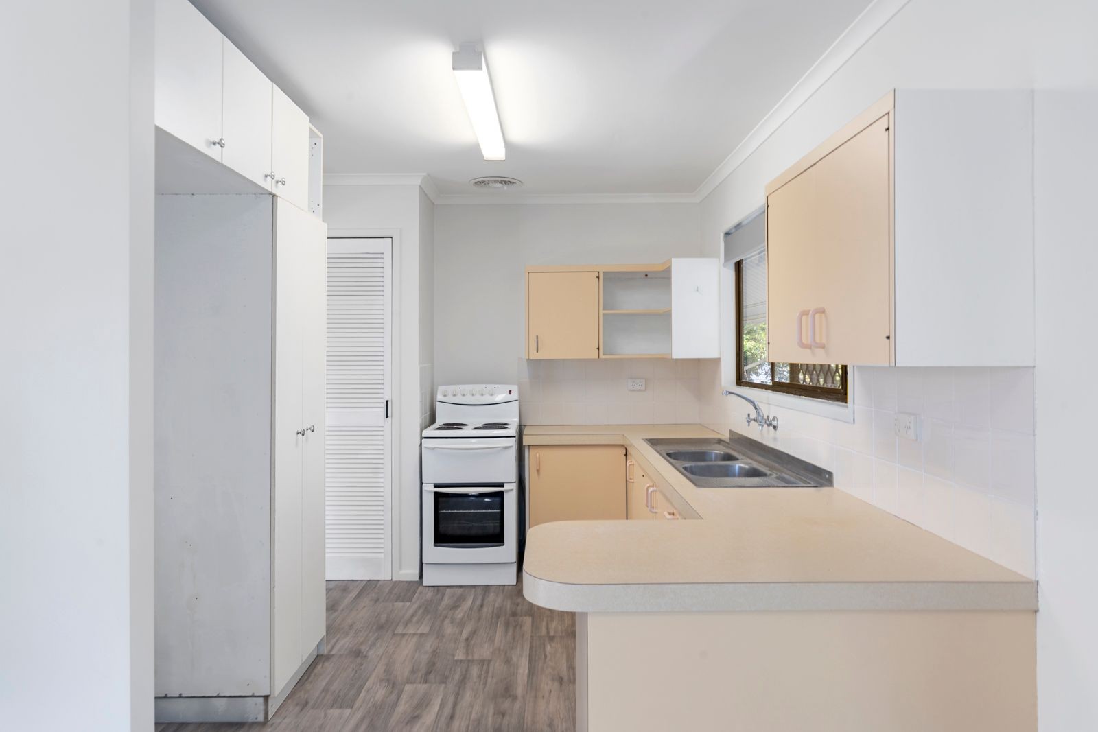 27 Embassy Street, Bray Park, QLD 4500