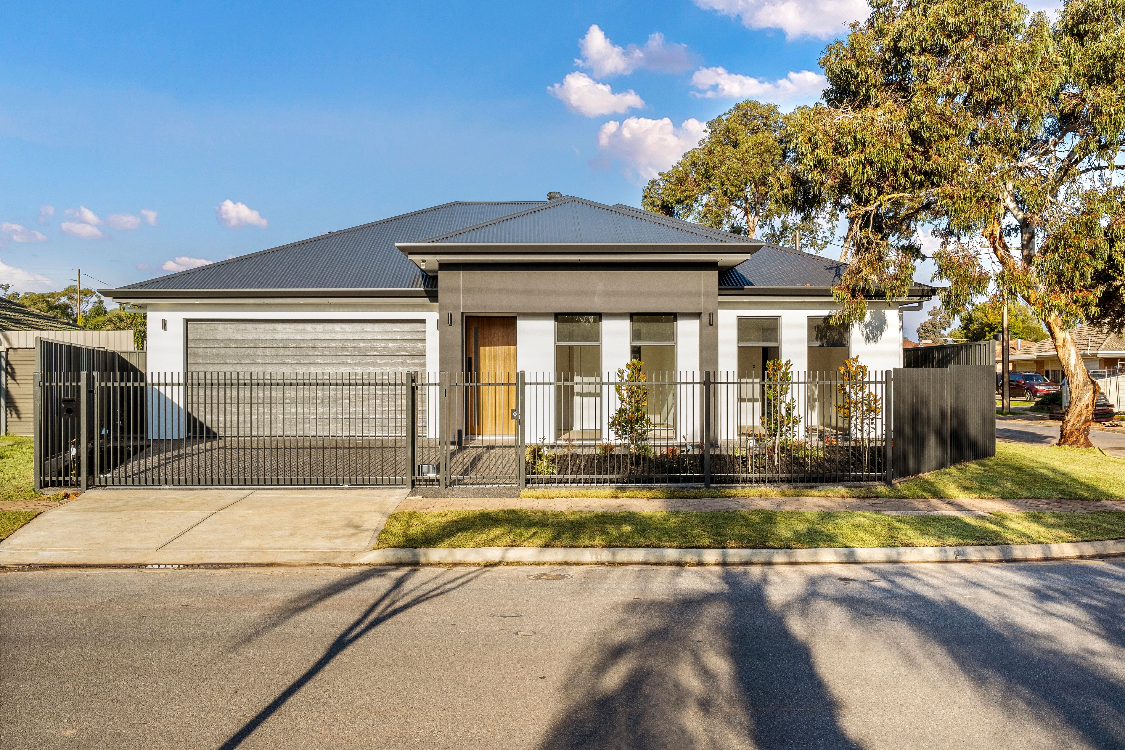 8 Sunderland Avenue, Parafield Gardens SA 5107