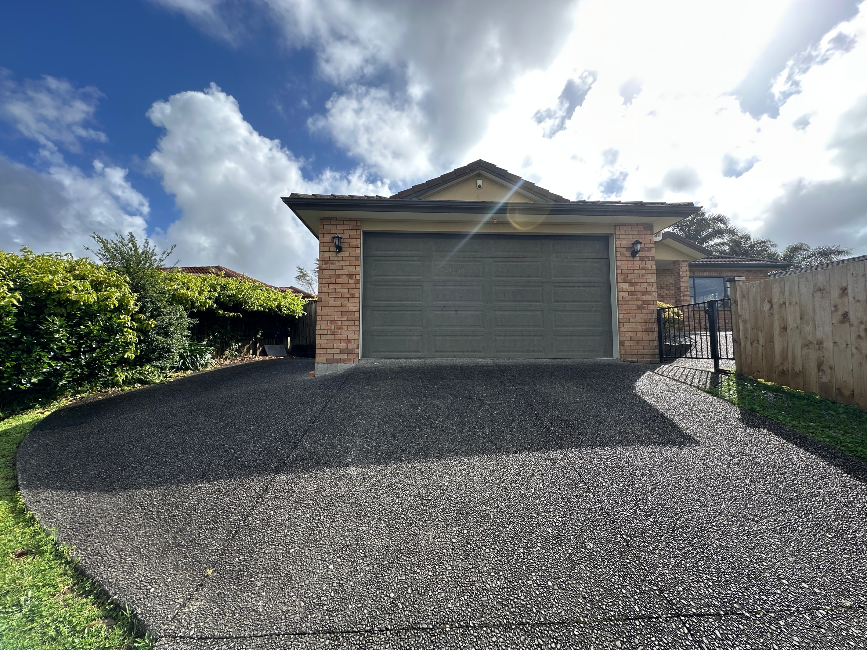 5 Berkshire Terrace, Massey, Waitakere City