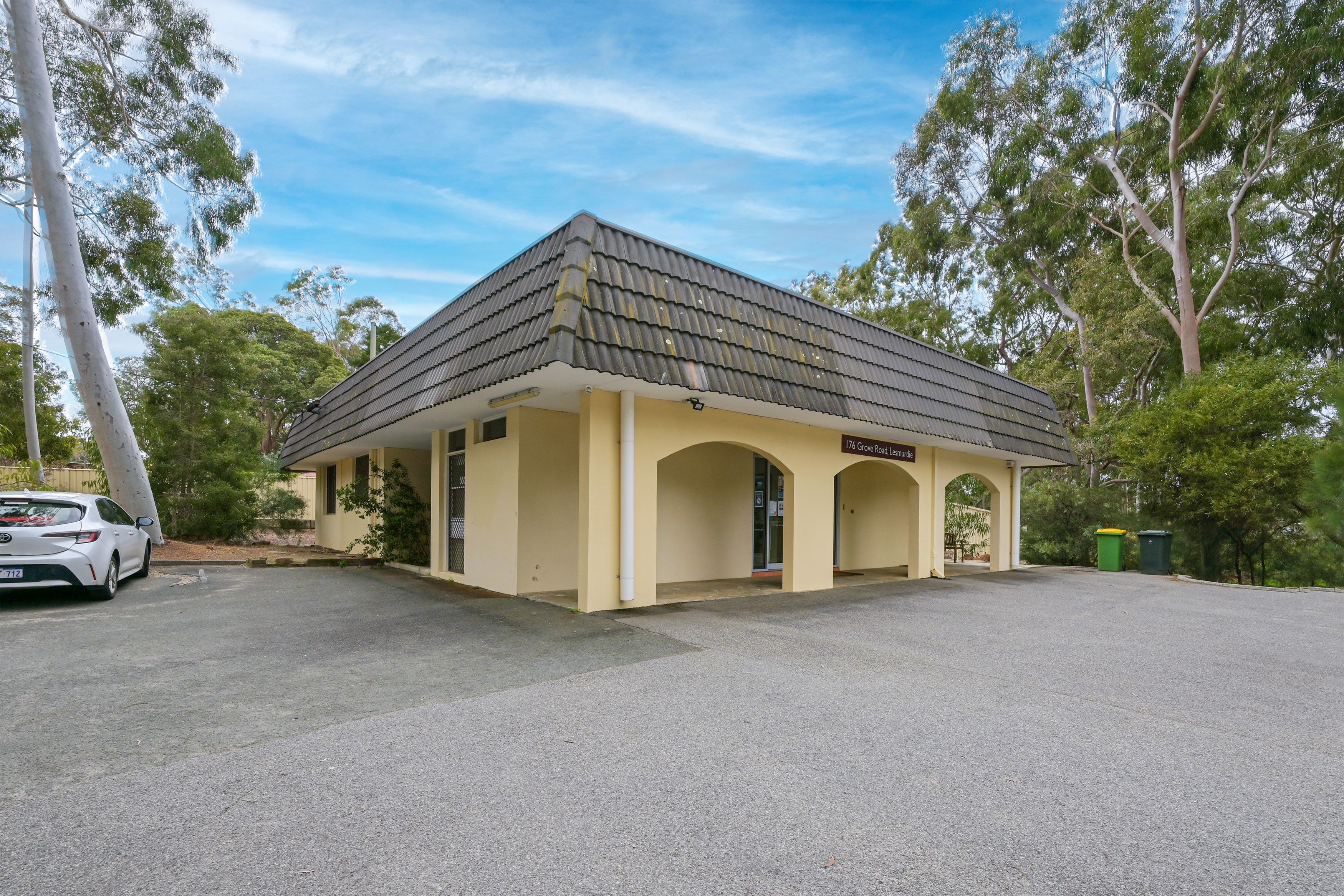 176 Grove Road, Lesmurdie, WA 6076