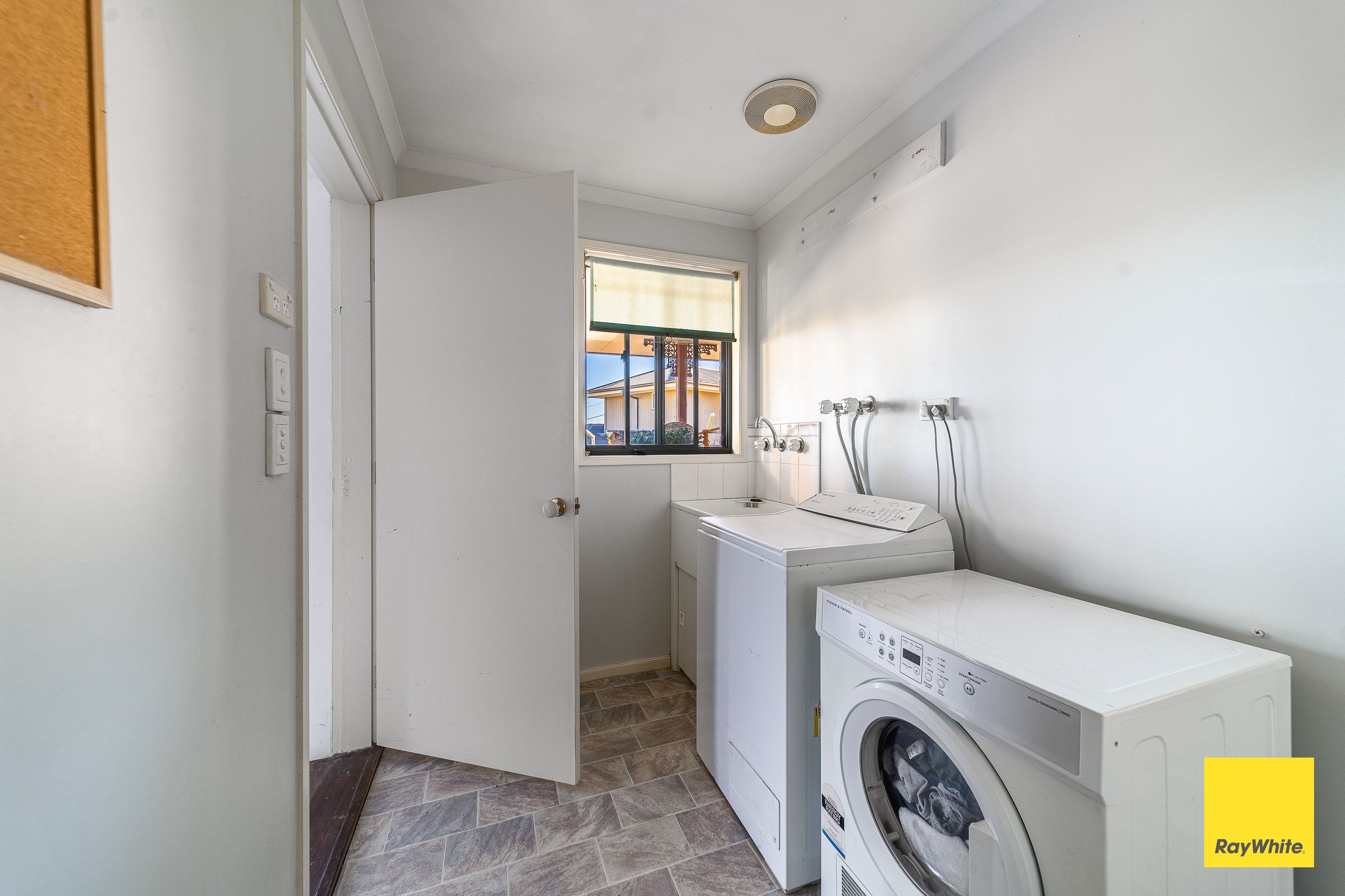 14 Friswell Avenue — photo 10 of 10