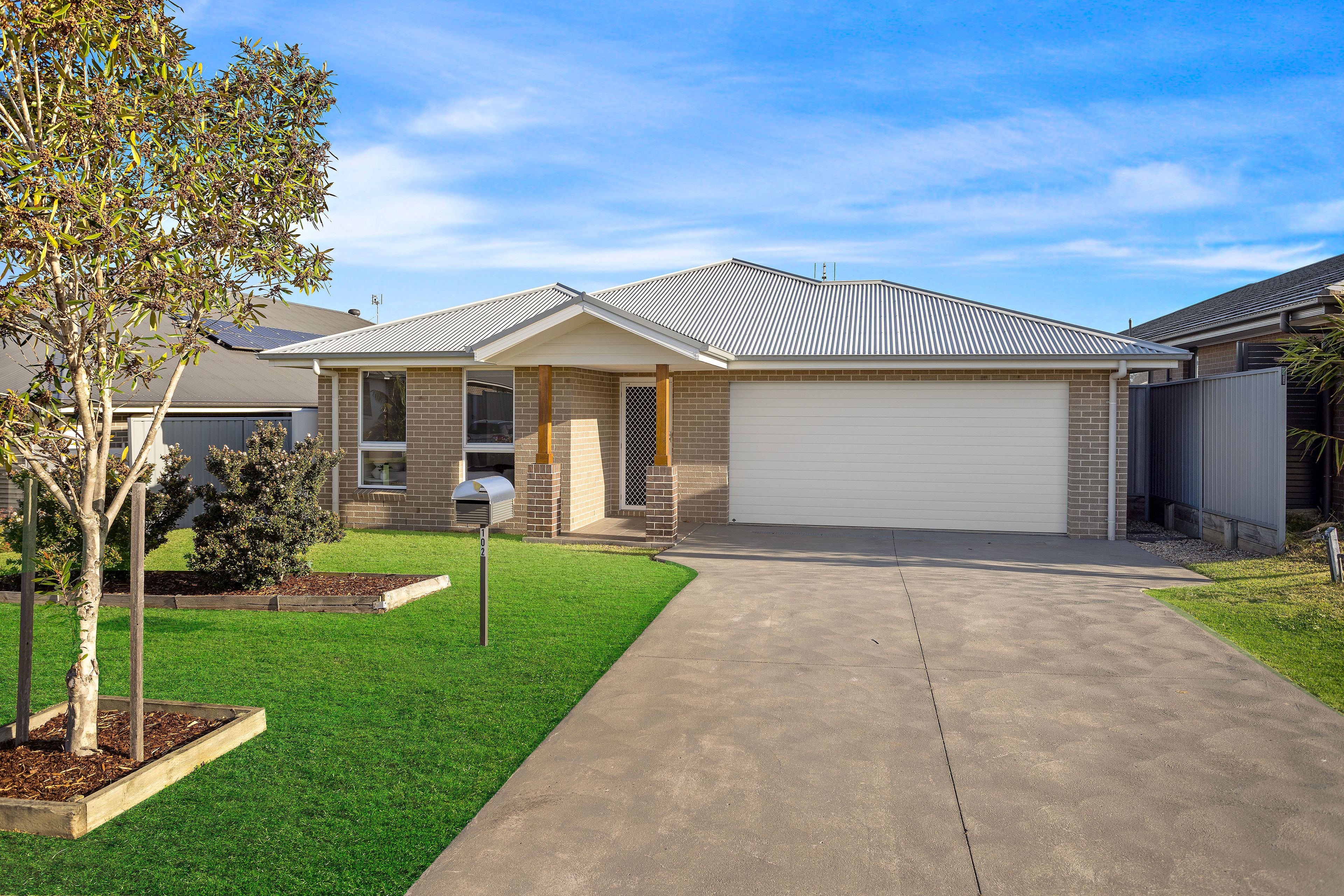 102 Caladenia Crescent — photo from Ray White Kiama