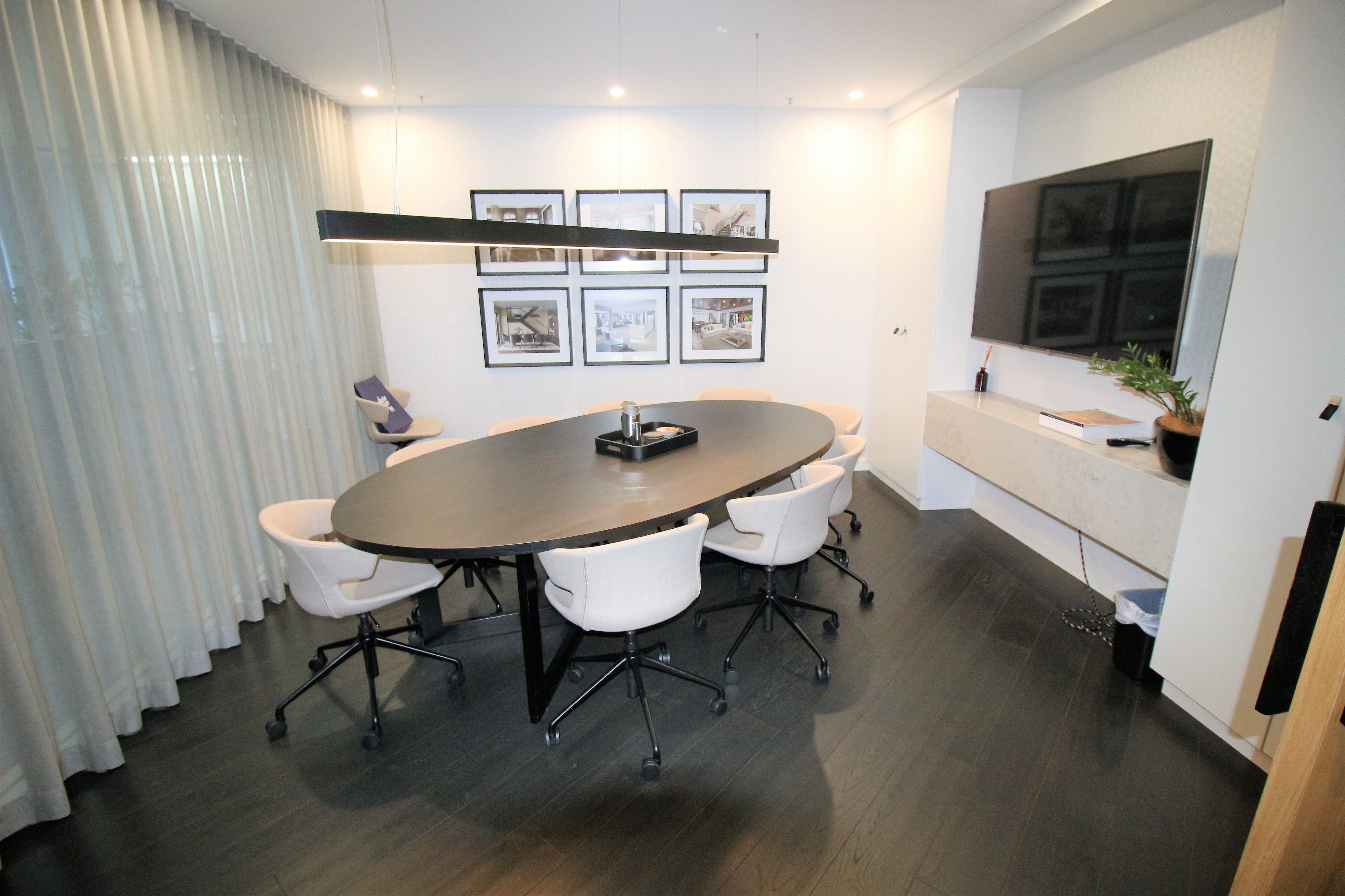 24/2 Waterfront Place, Robina, QLD 4226