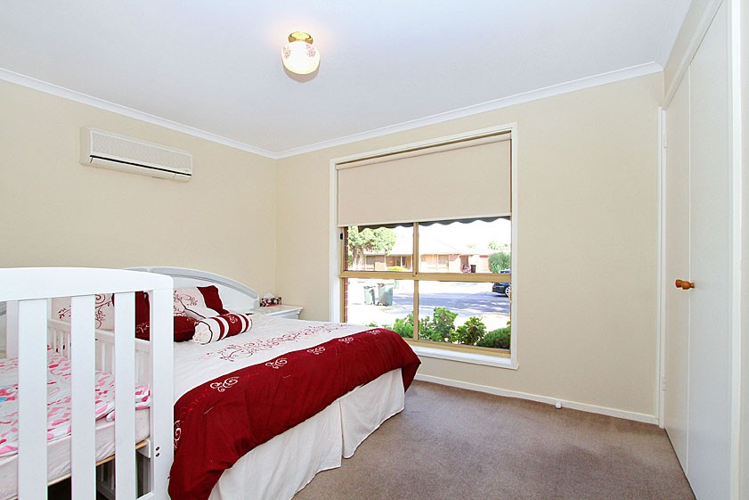 1/1 Somers Close, Mill Park, VIC 3082