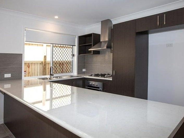 18 Rosella Street, Redbank Plains, QLD 4301