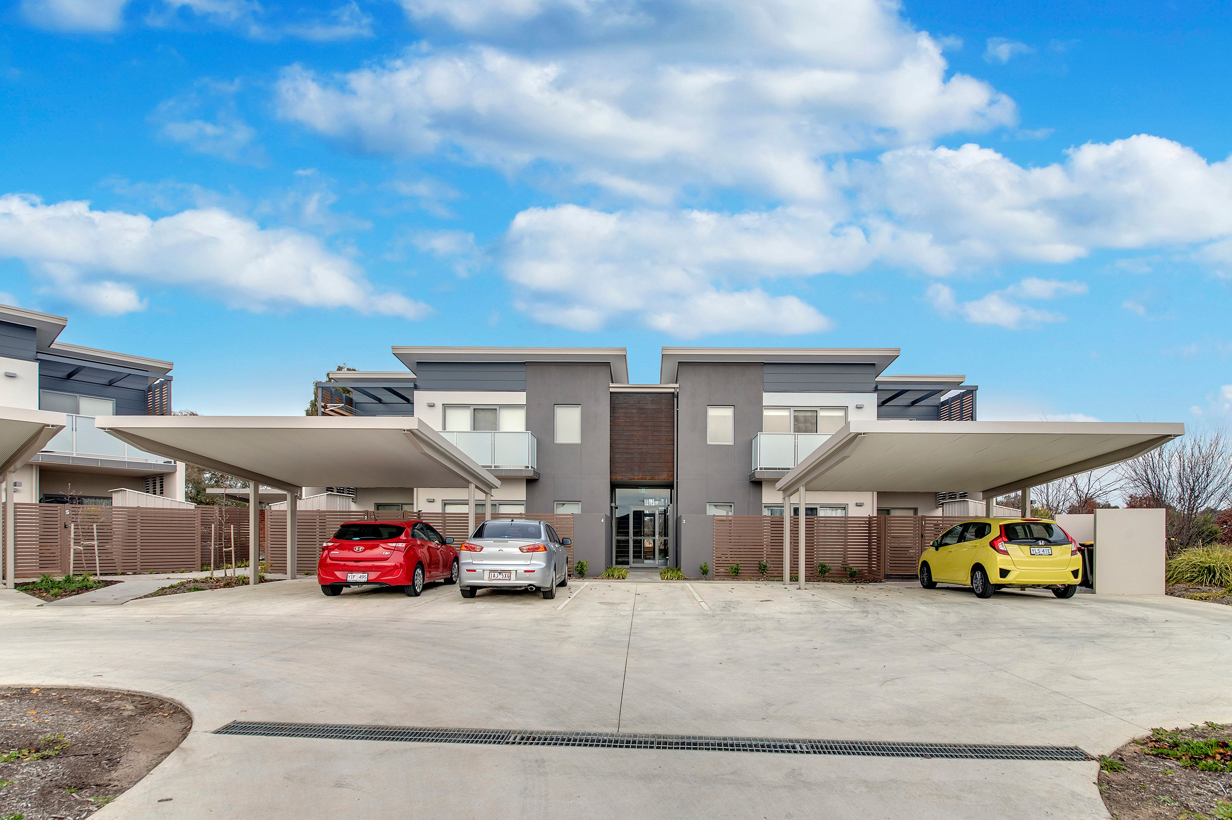 3/8 Jeff Snell Crescent, Dunlop, ACT 2615