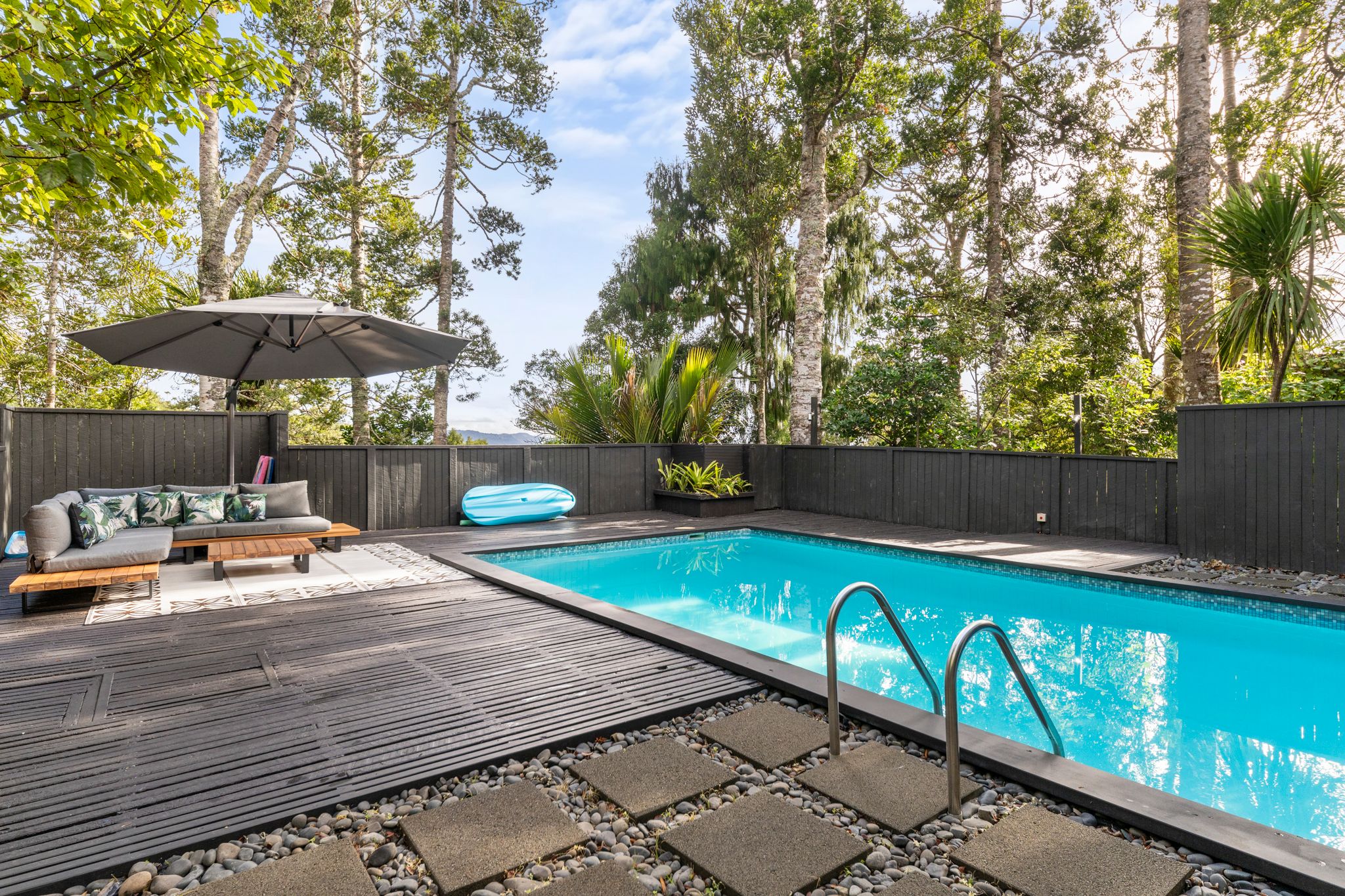 88 Scenic Drive, Titirangi, Waitakere City