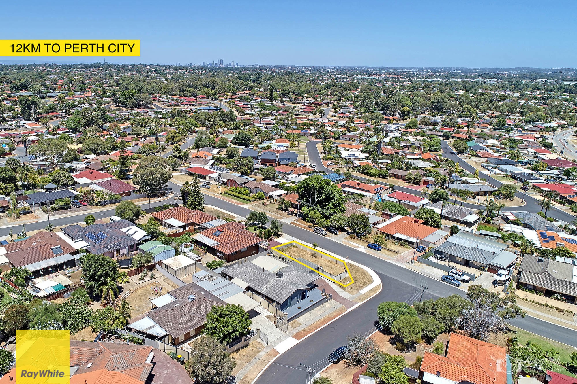 2a Danbury Crescent, Girrawheen, WA 6064