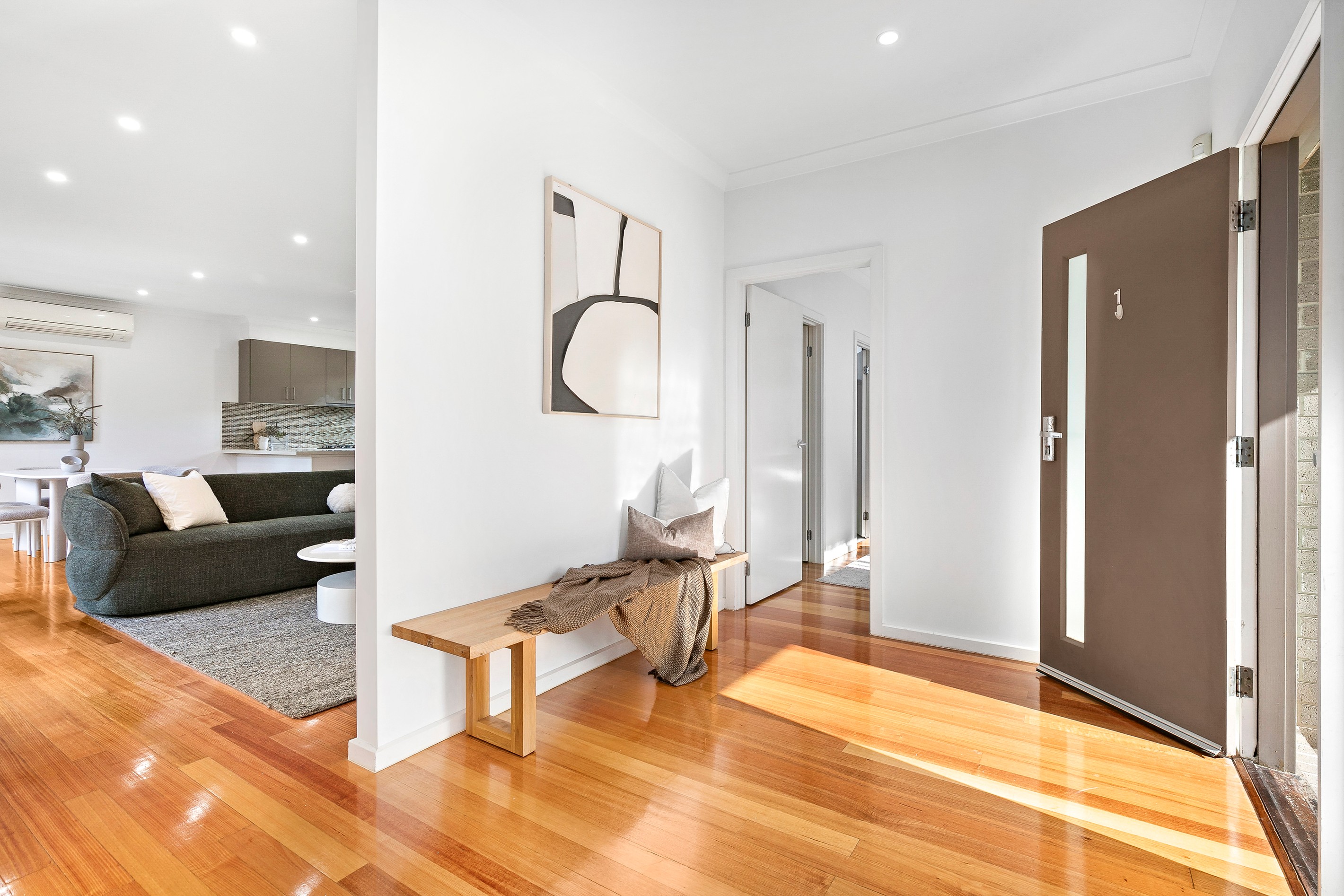 1/27 Gladstone Parade, Glenroy, VIC 3046