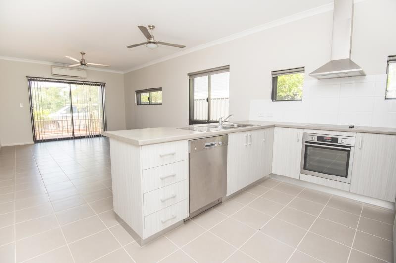 60 Mantaray Loop, Nickol, WA 6714