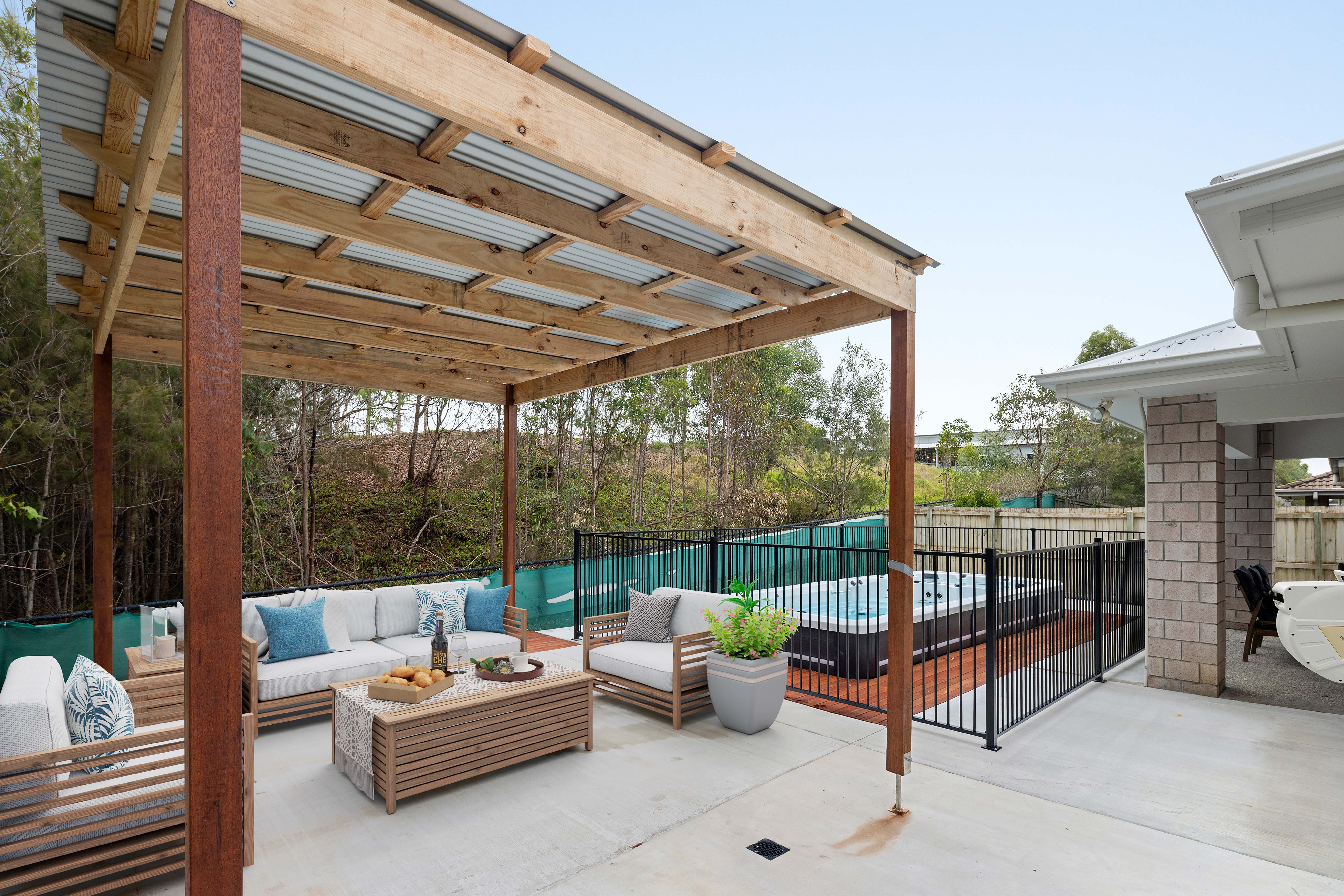 27 Maurie Pears Crescent — photo 21 of 30