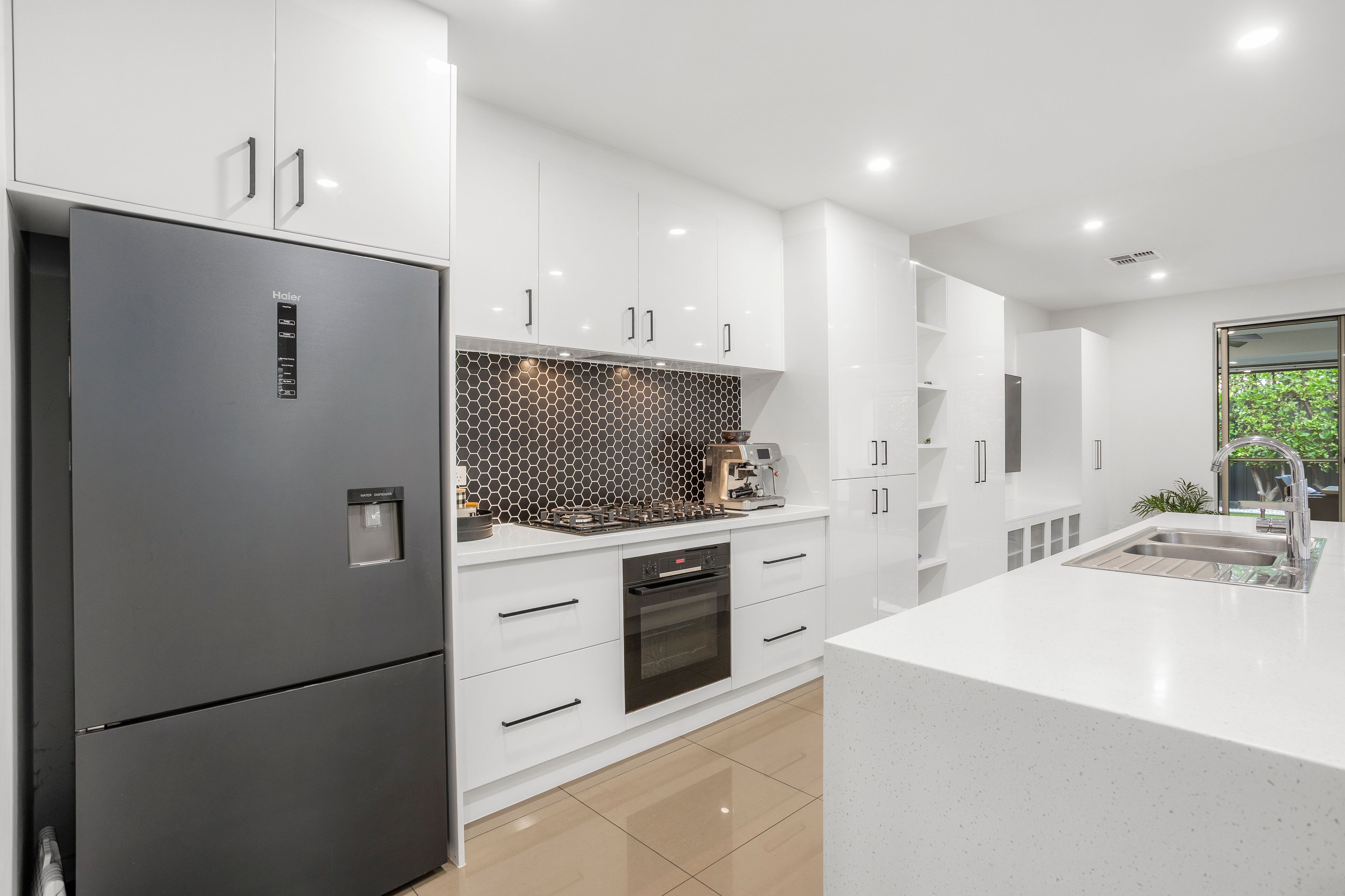 1/3 Dineen Place — photo 12 of 28
