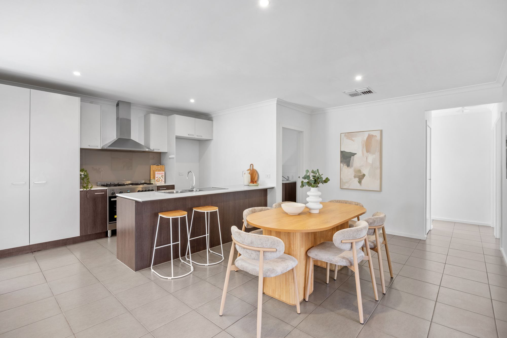 212 Alisma Boulevard — photo 6 of 18