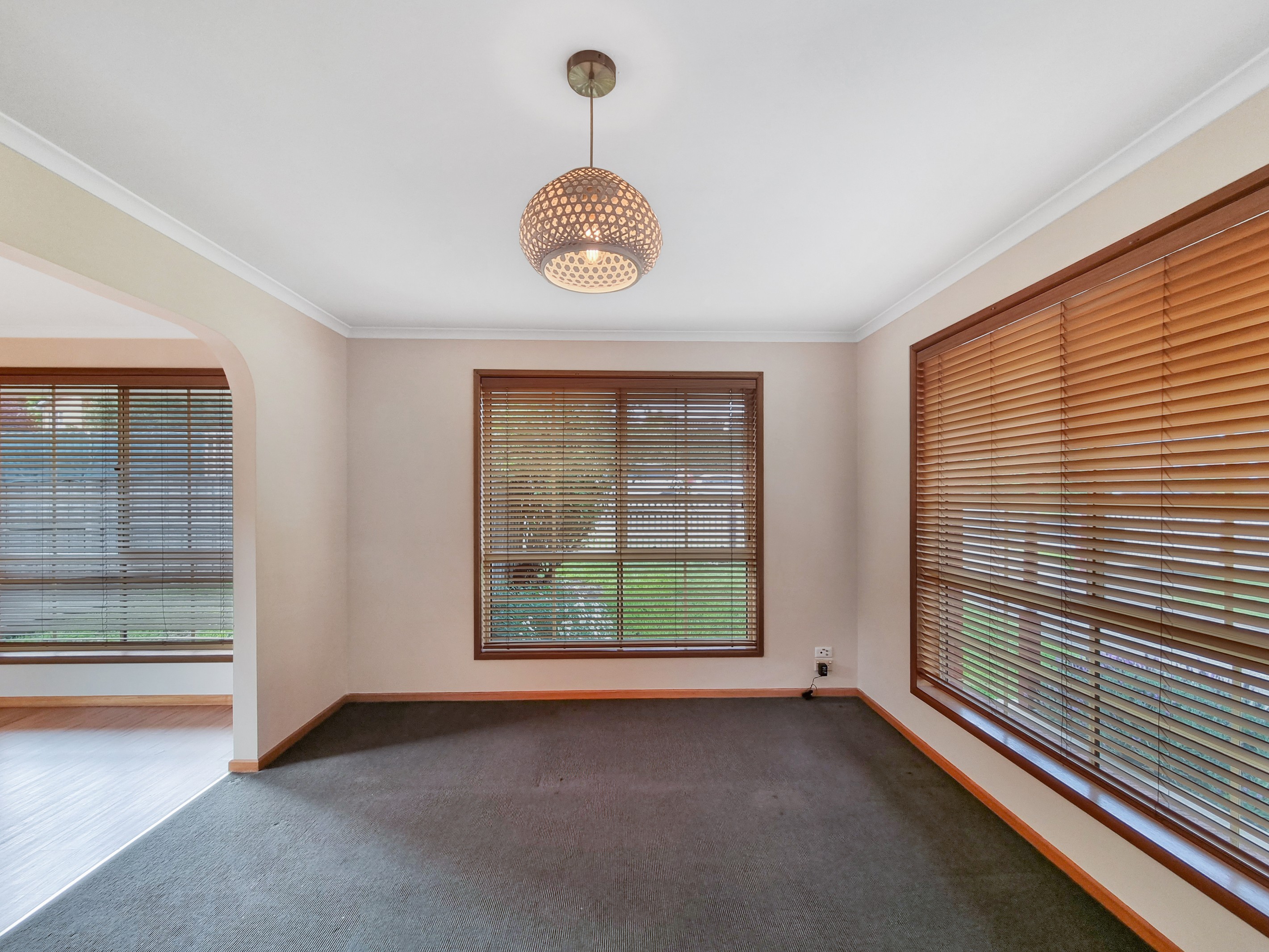 1/241 Mt Pleasant Road, Highton, VIC 3216