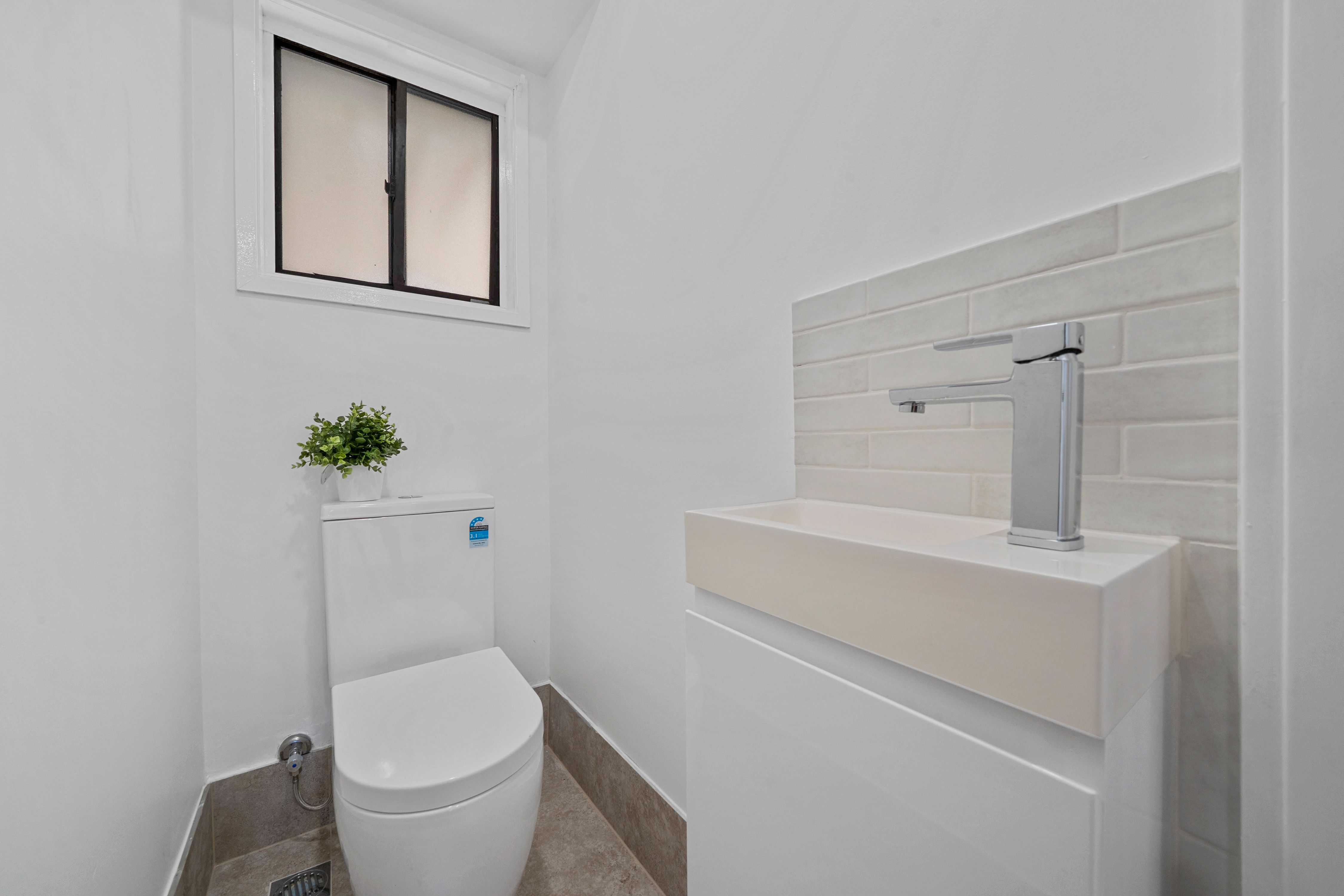 1 Kingsley Grove — photo 10 of 21