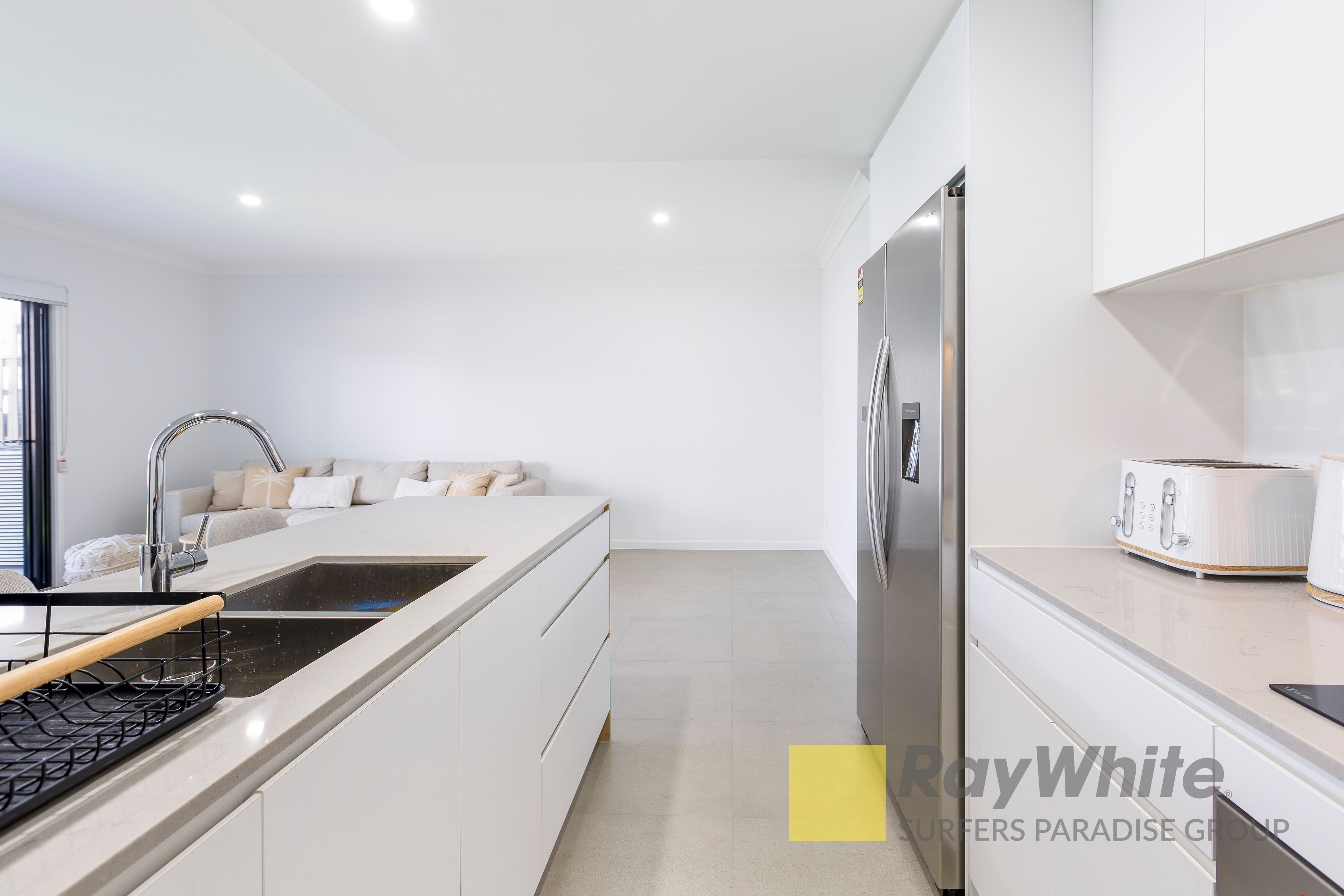 28/35 Sickle Avenue, Hope Island, QLD 4212