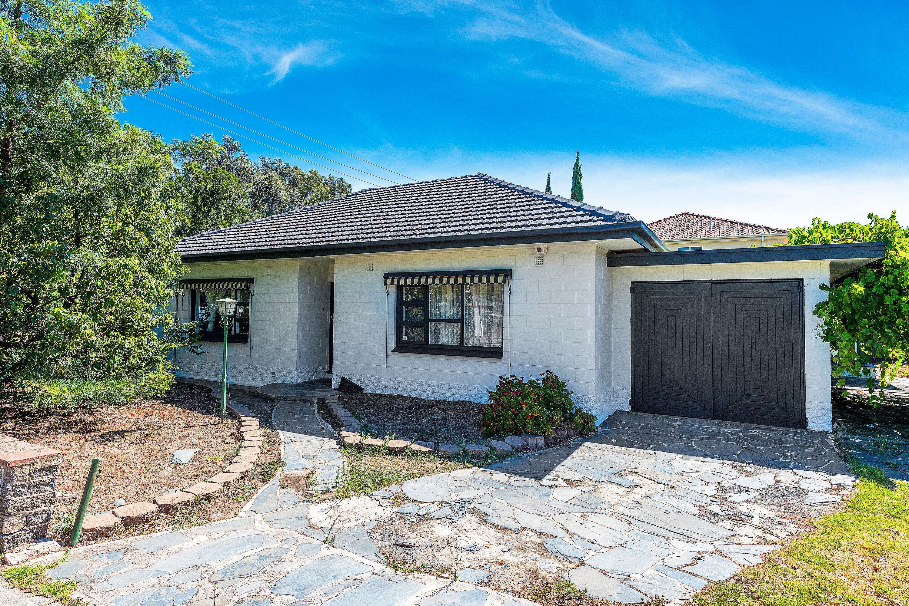 2 Meadow Avenue, Campbelltown SA 5074