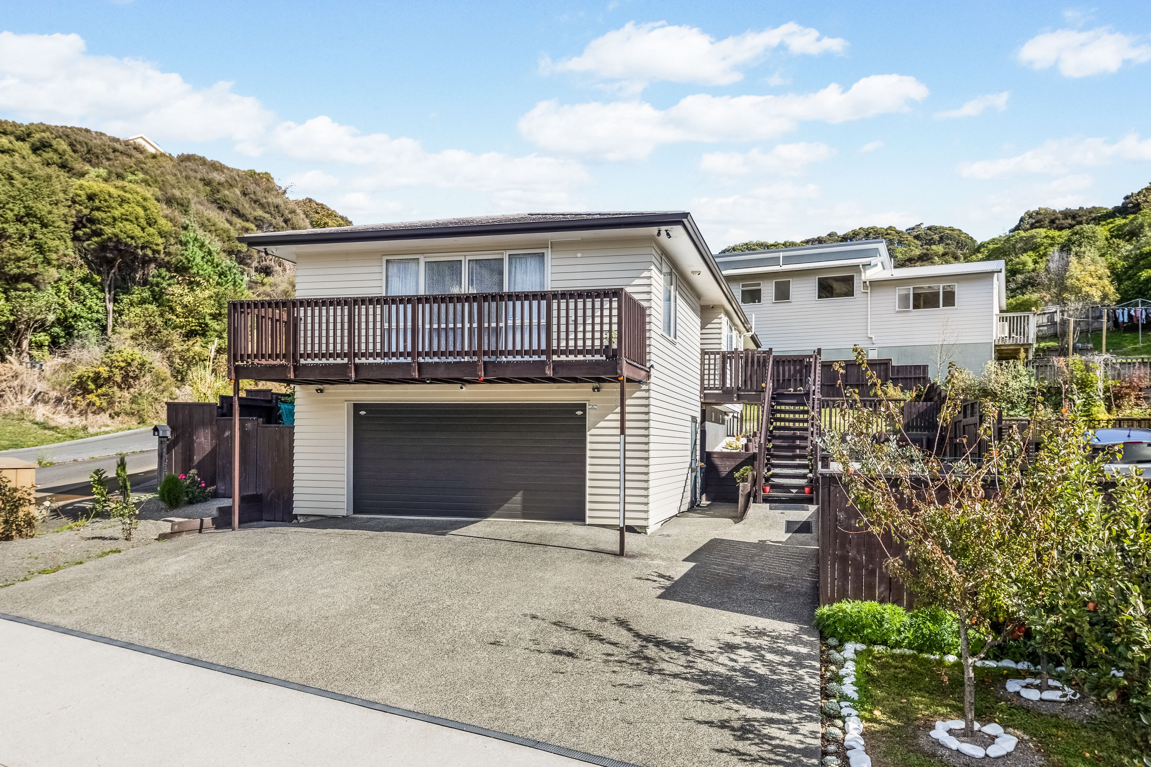 2 Abbey Way, Whitby, Porirua City