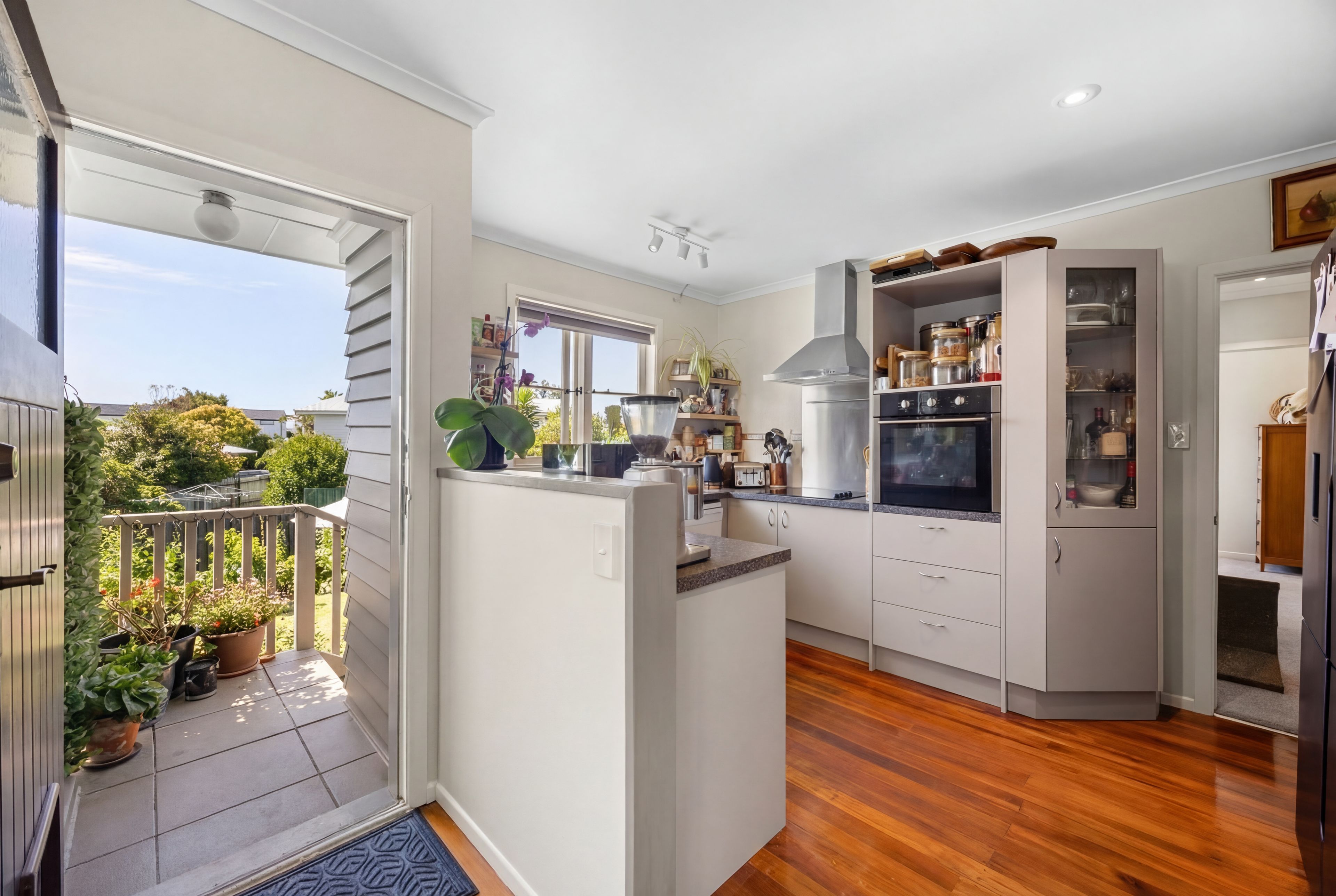 9 Stokes Avenue, Te Atatu Peninsula, Waitakere City