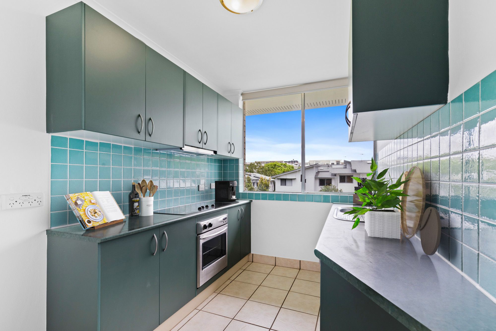 15 Newcross Street, Indooroopilly QLD 4068