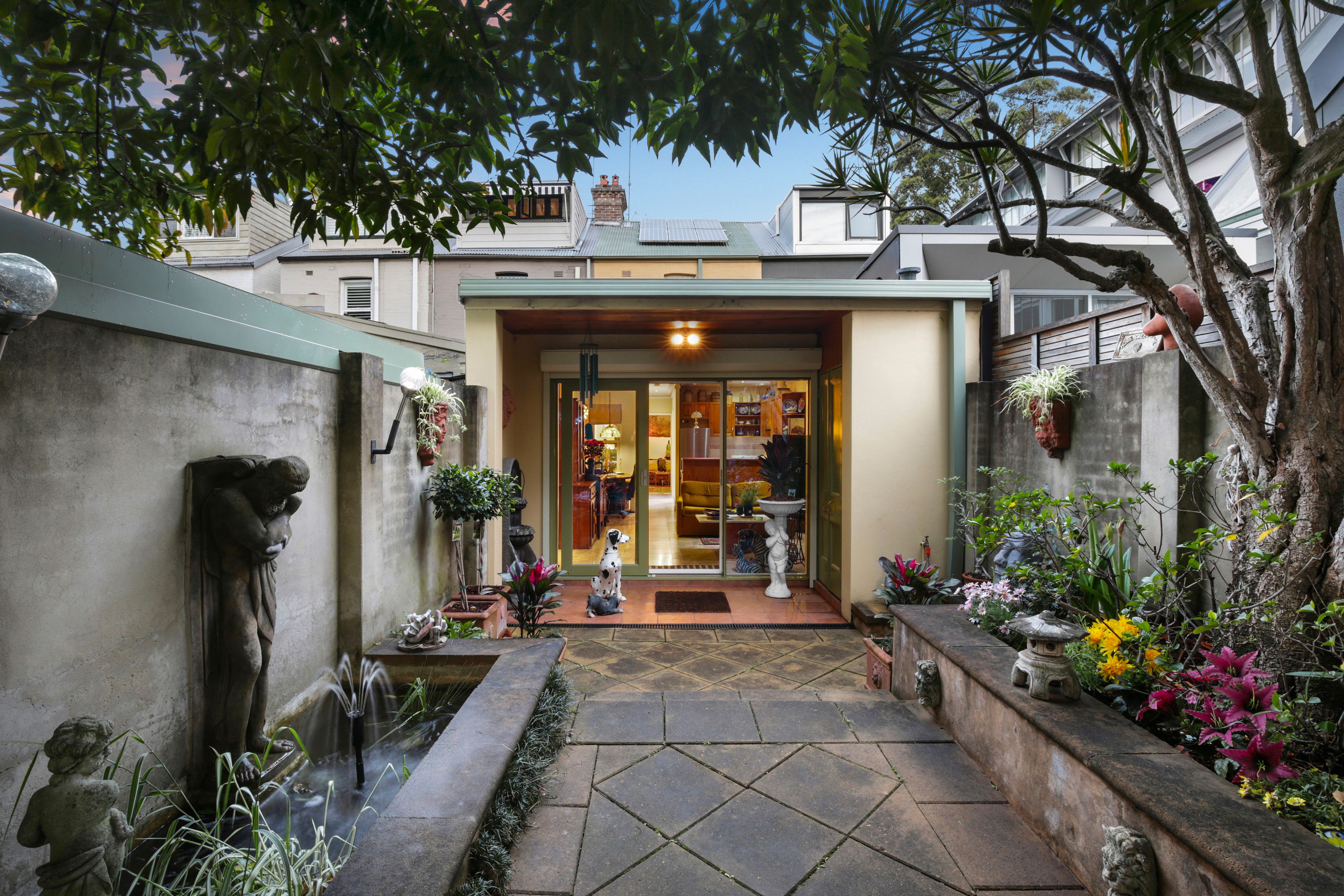 93 Gowrie Street