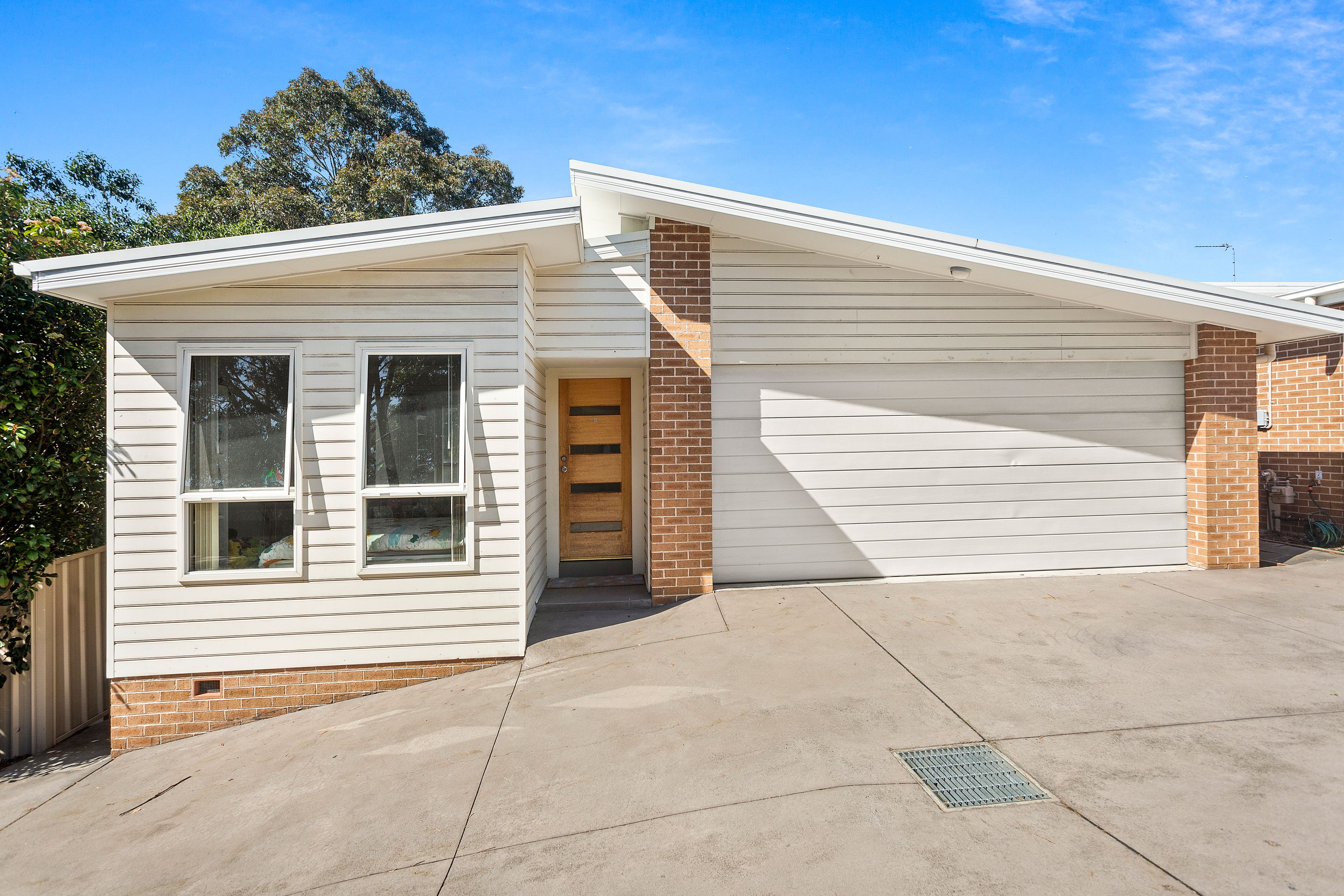 5/6-8 Falcon Street — photo from Ray White Shellharbour City