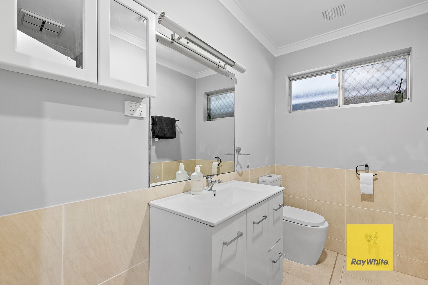 94 Berehaven Avenue — photo 11 of 18