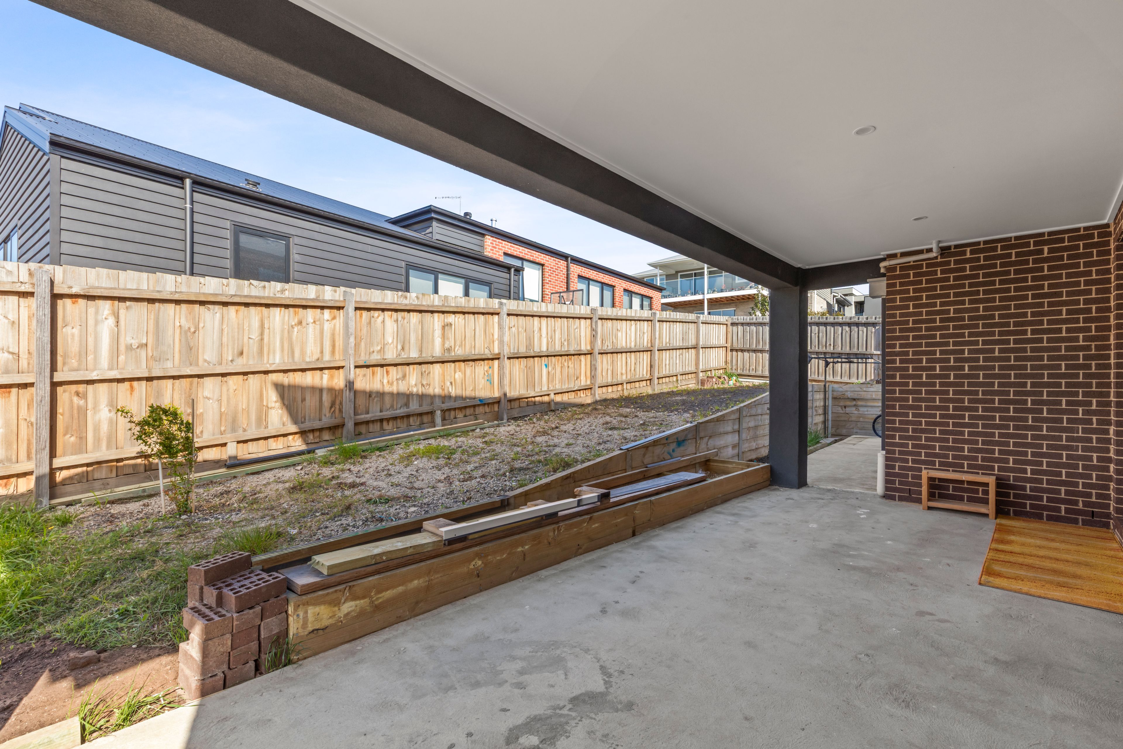 31 Radstock Avenue — photo 17 of 17