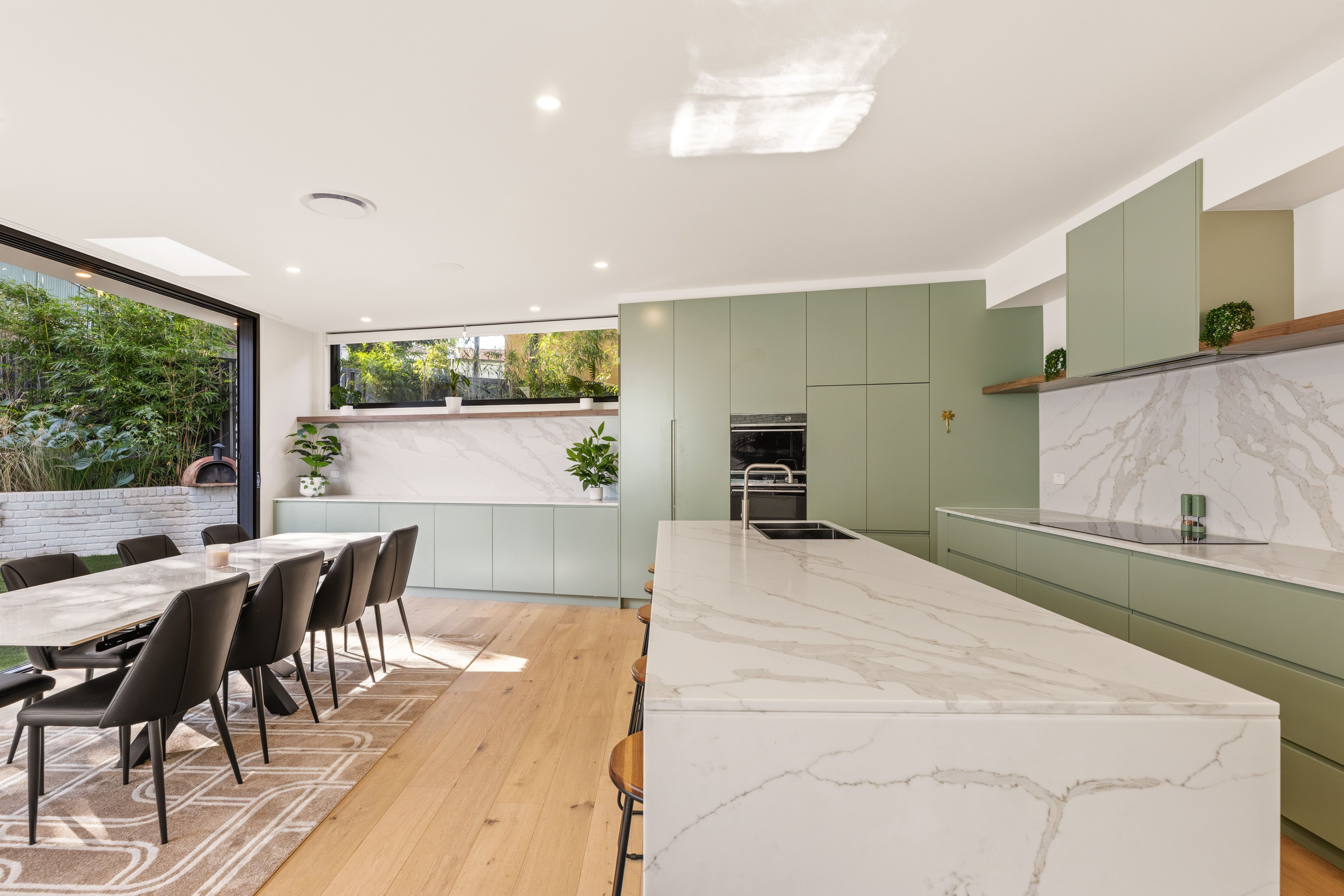 23A Shorland Avenue — photo 4 of 10