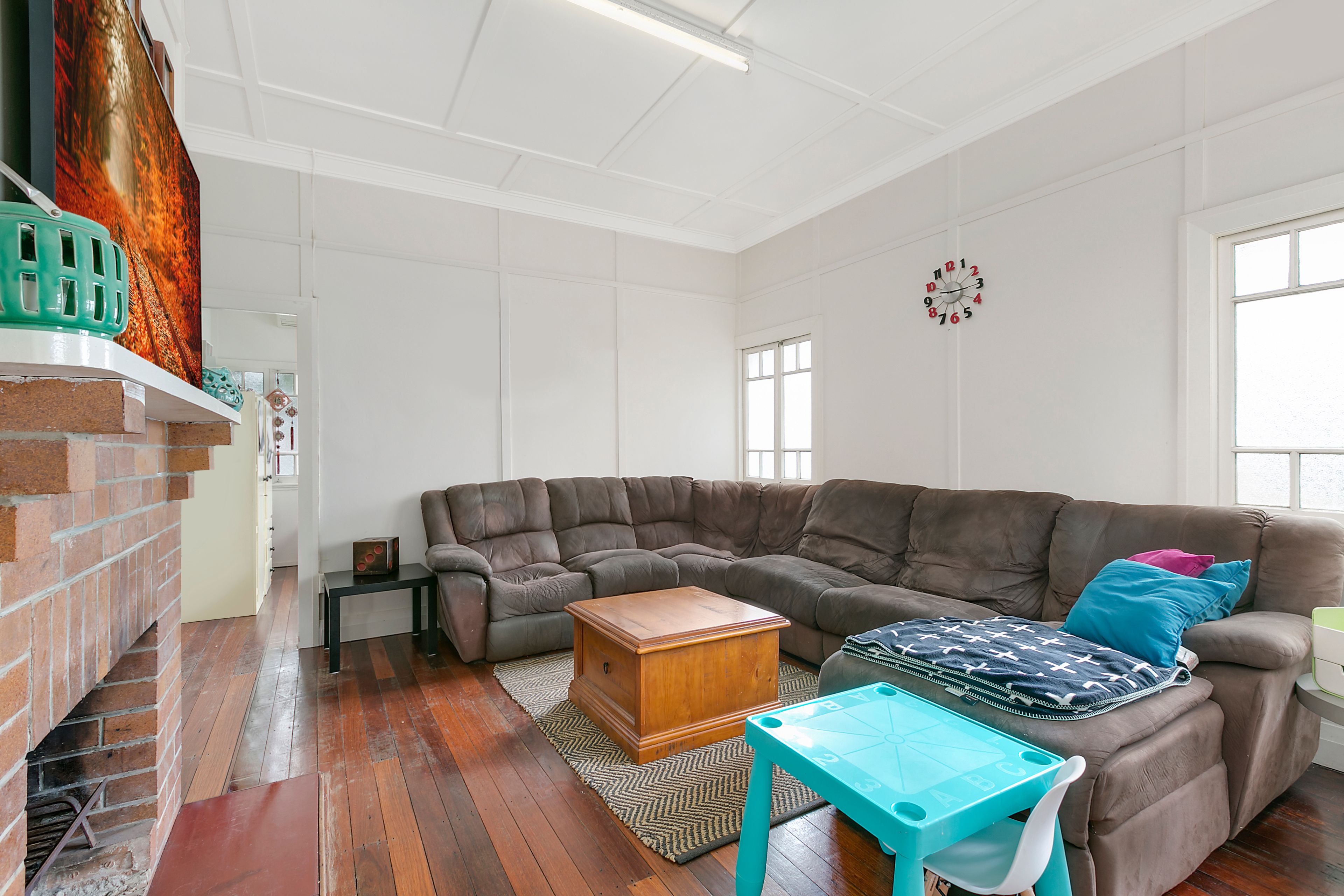 17 Walton Street, Southport, QLD 4215