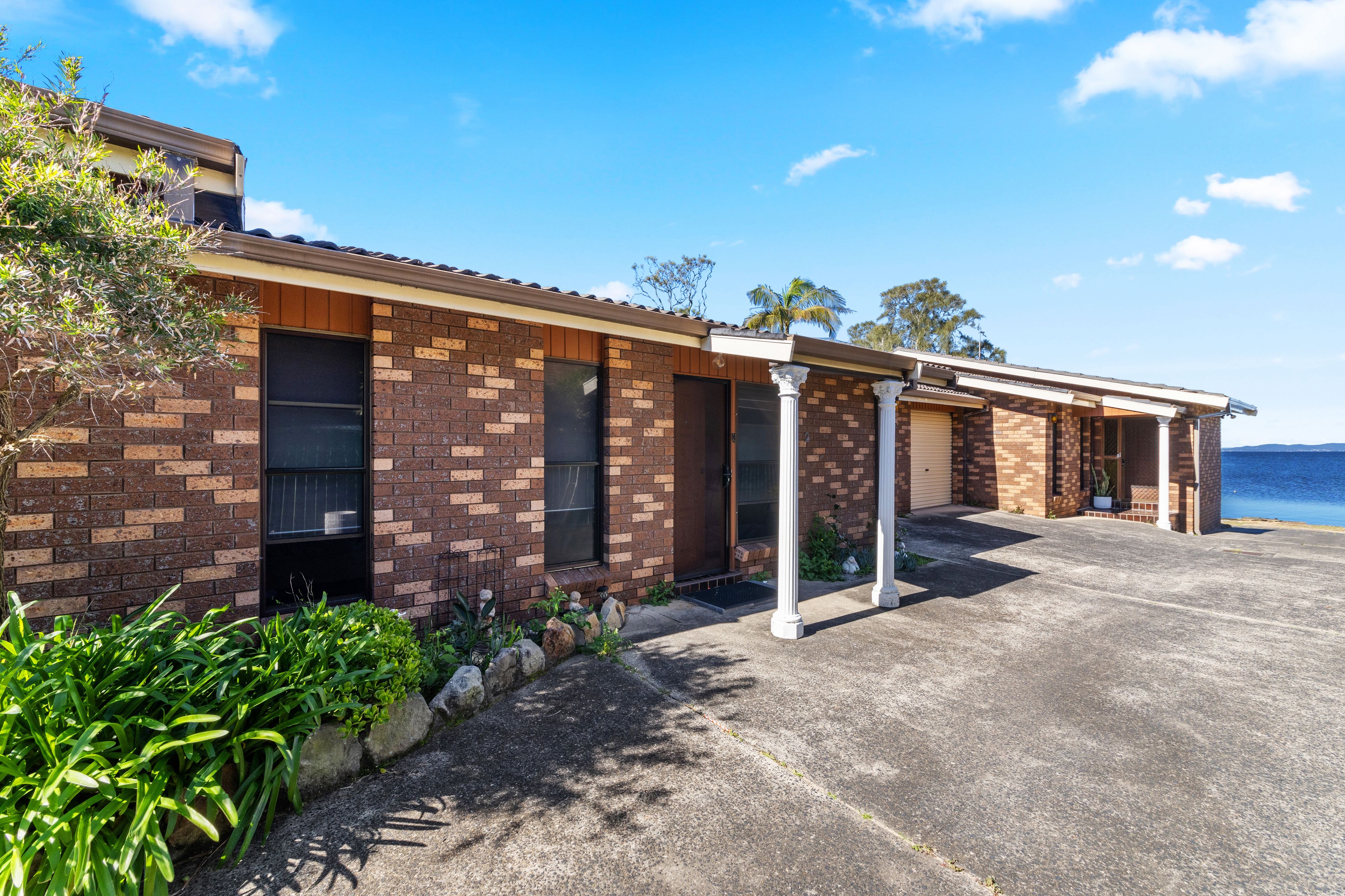2 Mary Street, Gorokan NSW 2263