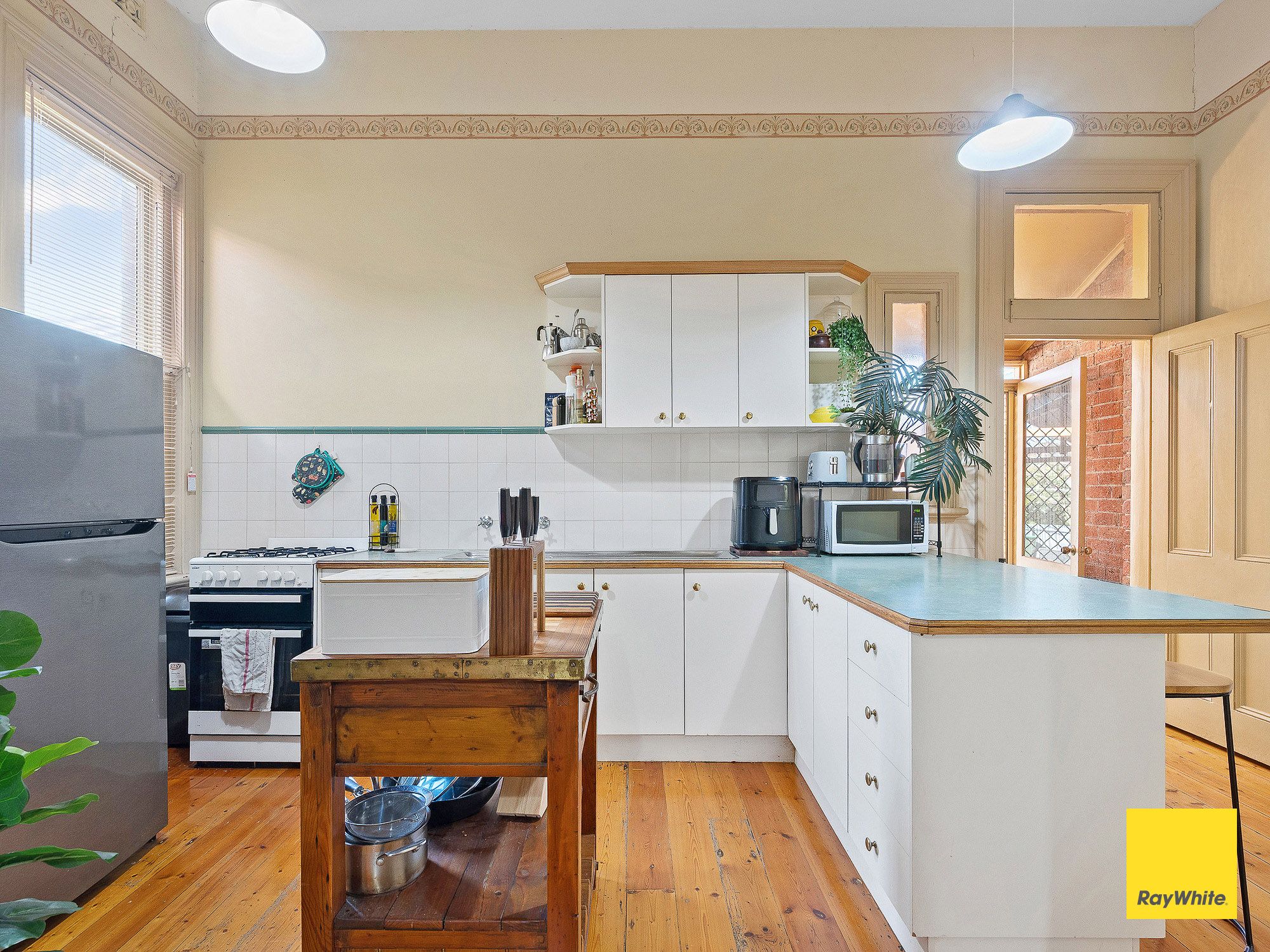 130-132 Williamson Street — photo 4 of 23