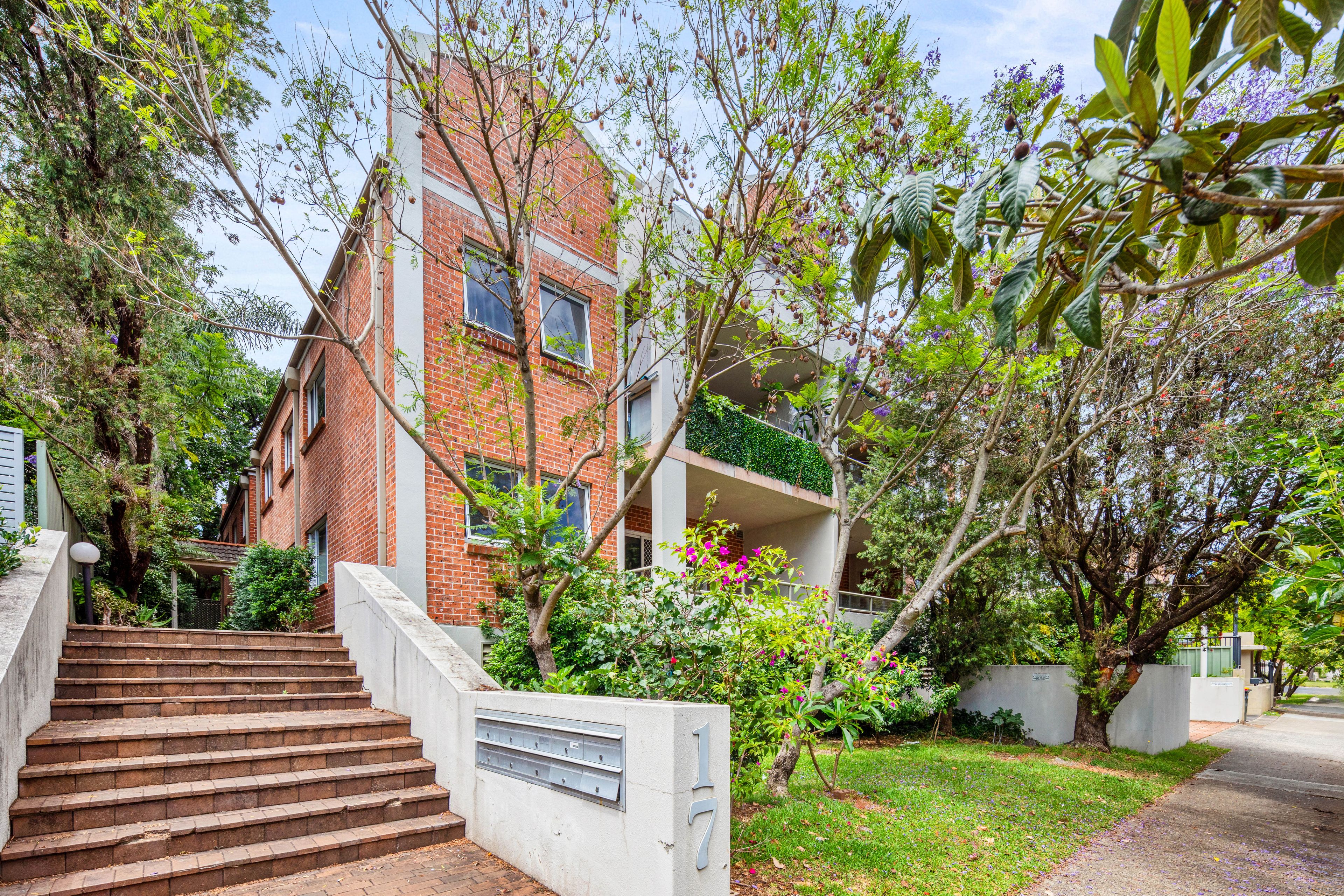 15 Gordon Street, Hurstville NSW 2220