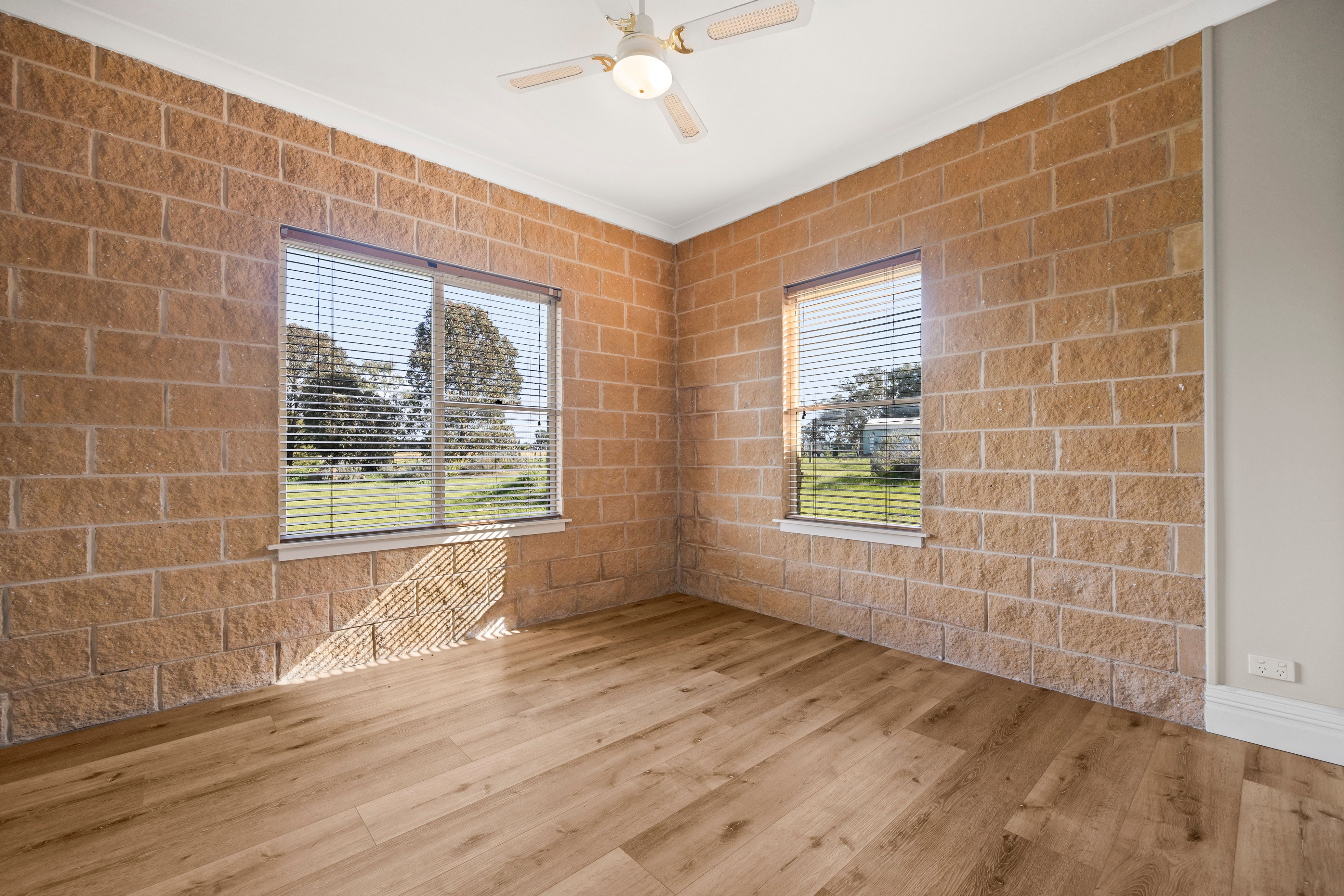 105 Lakeview Drive — photo 17 of 23