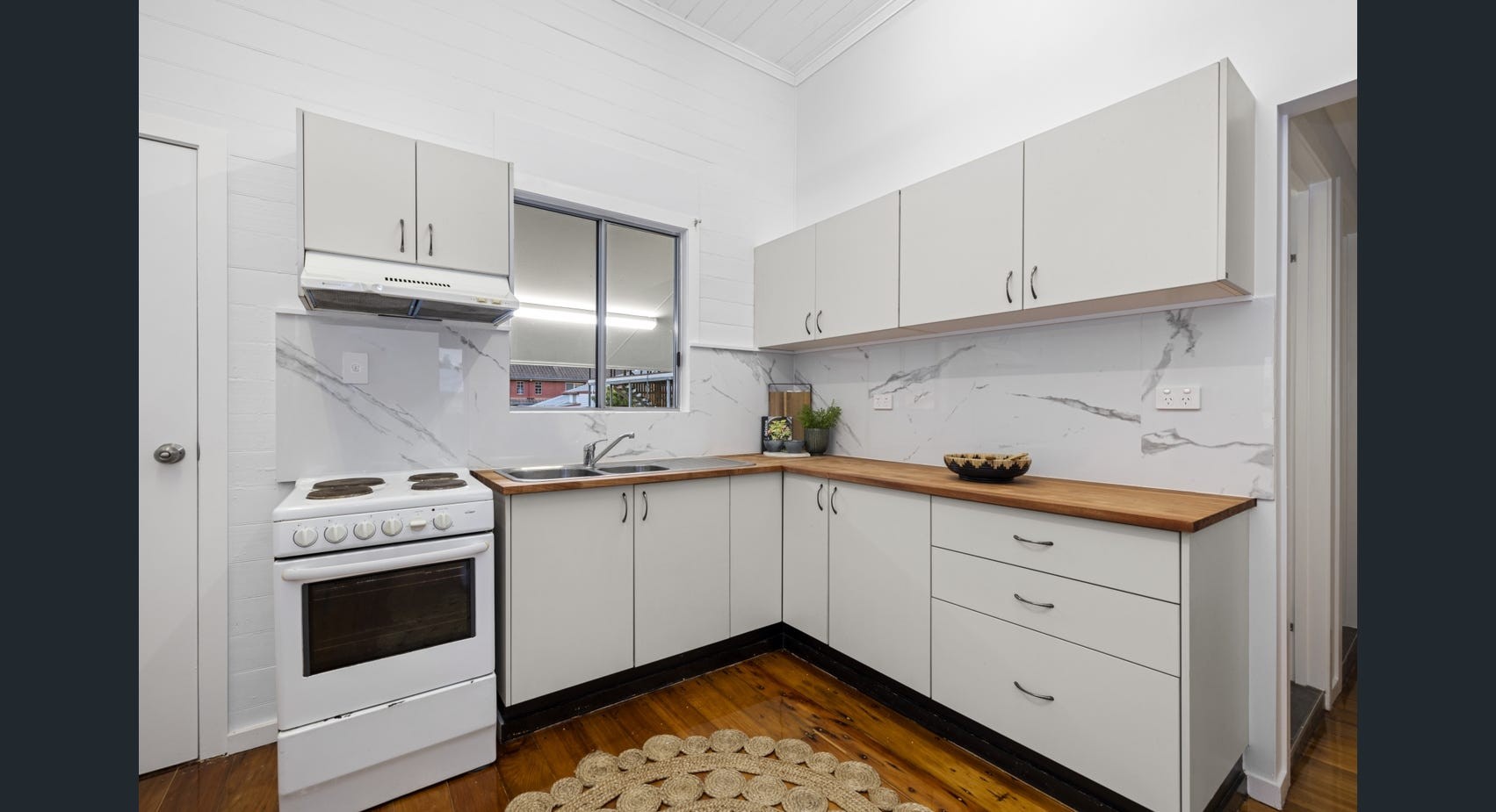 3 Baker Street, Hermit Park, QLD 4812