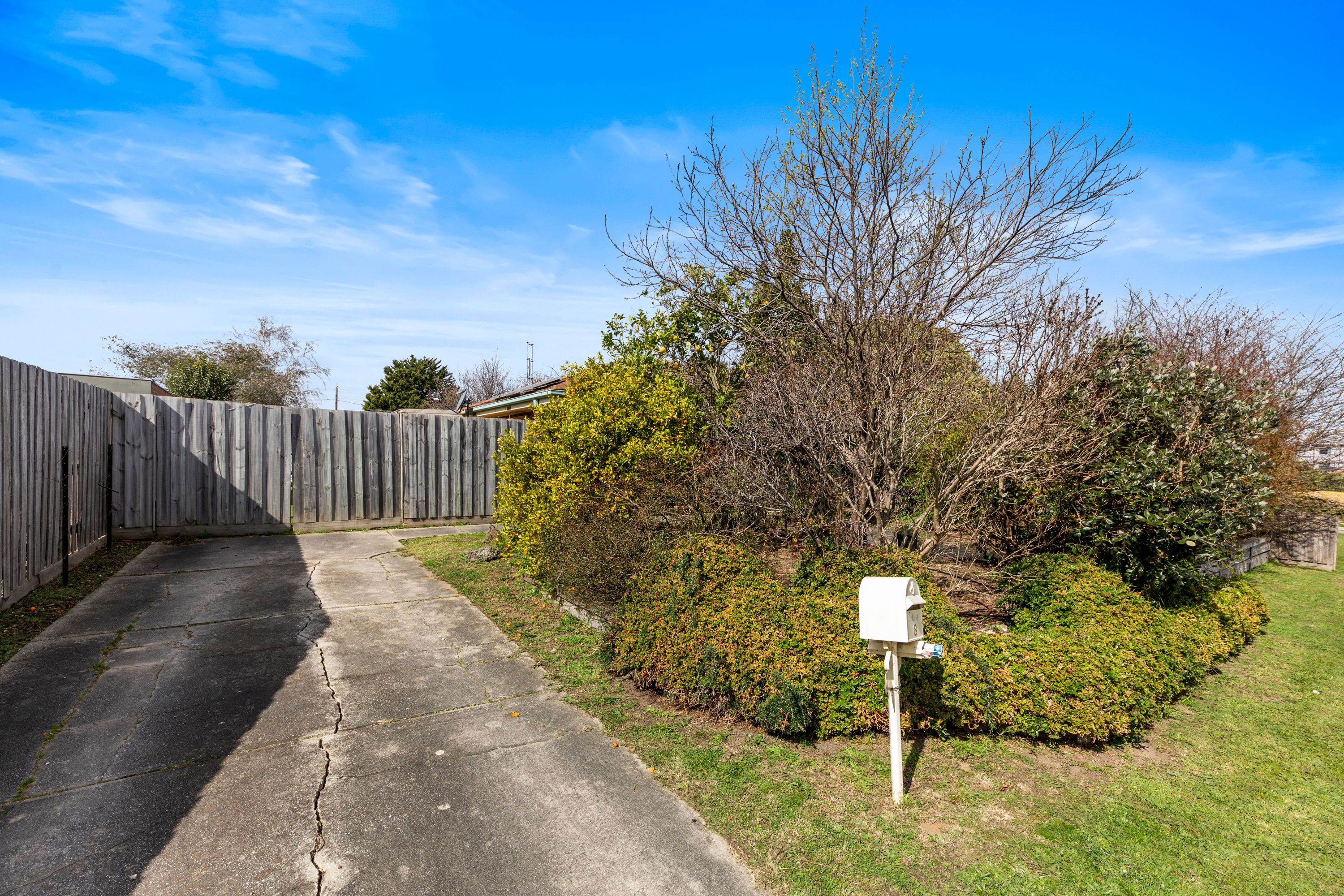 8 Eleanor Court — photo 24 of 30