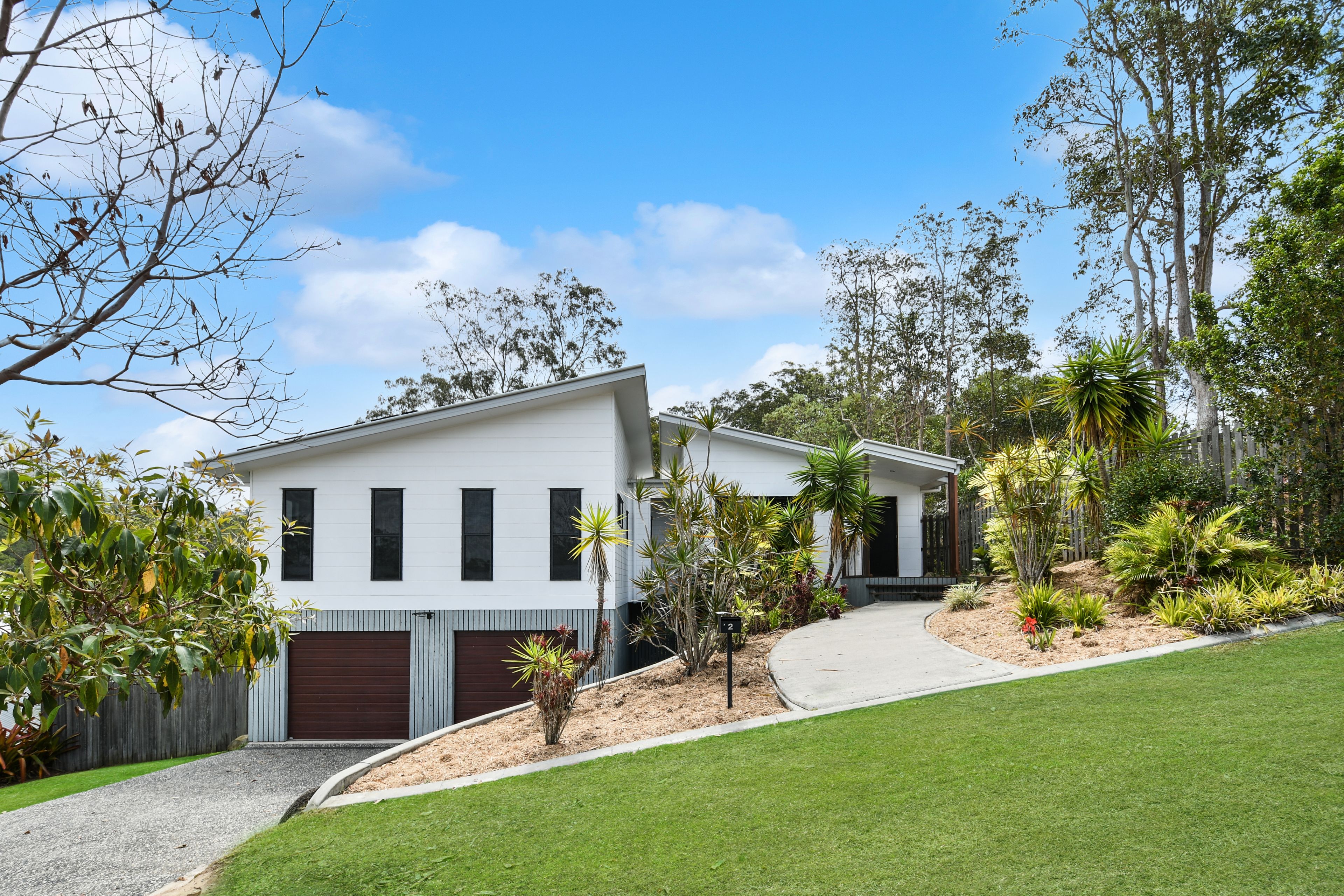 2 Mellumbrook Drive, Landsborough, QLD 4550