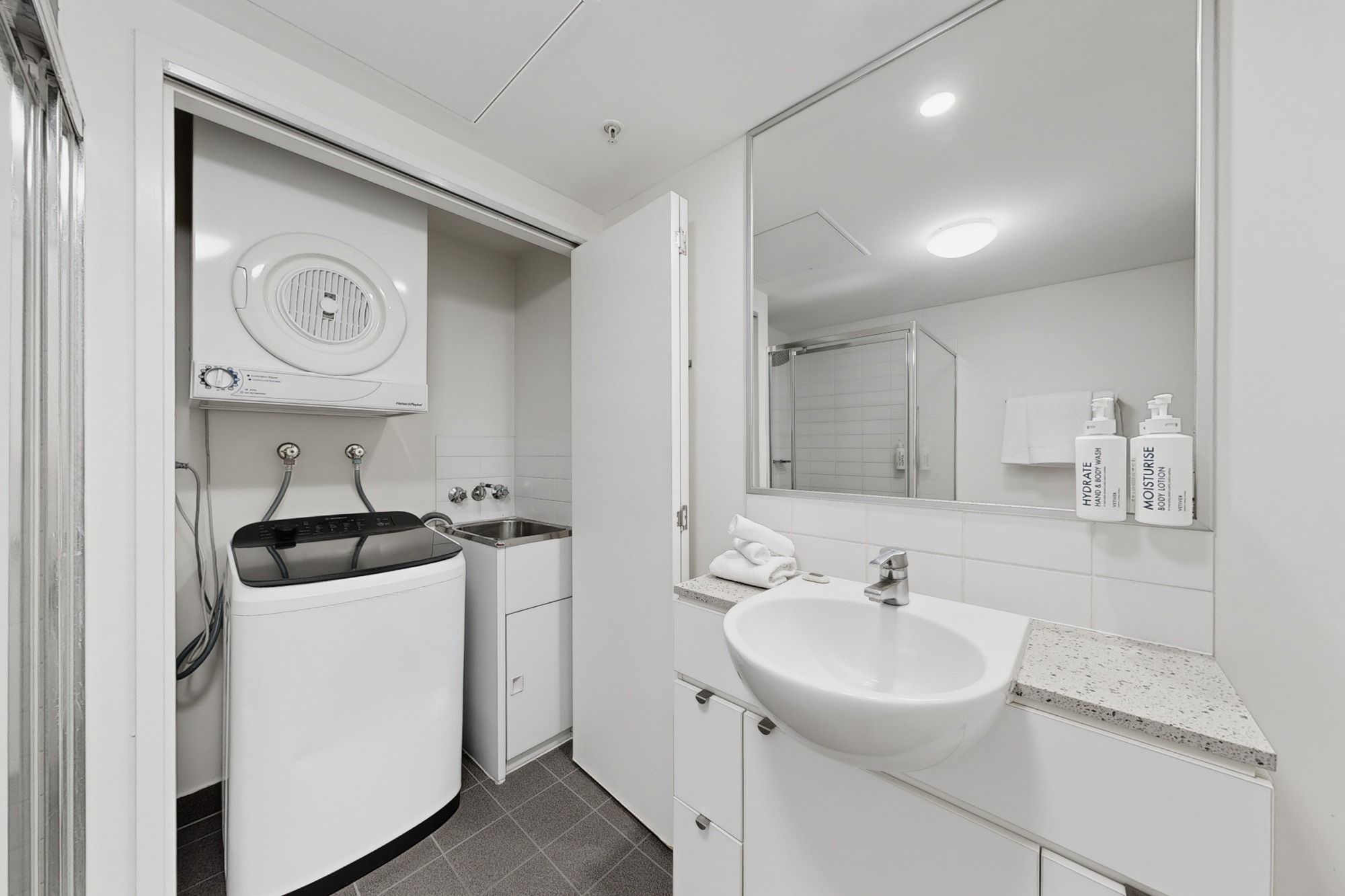 1710/108 Albert Street — photo 9 of 17