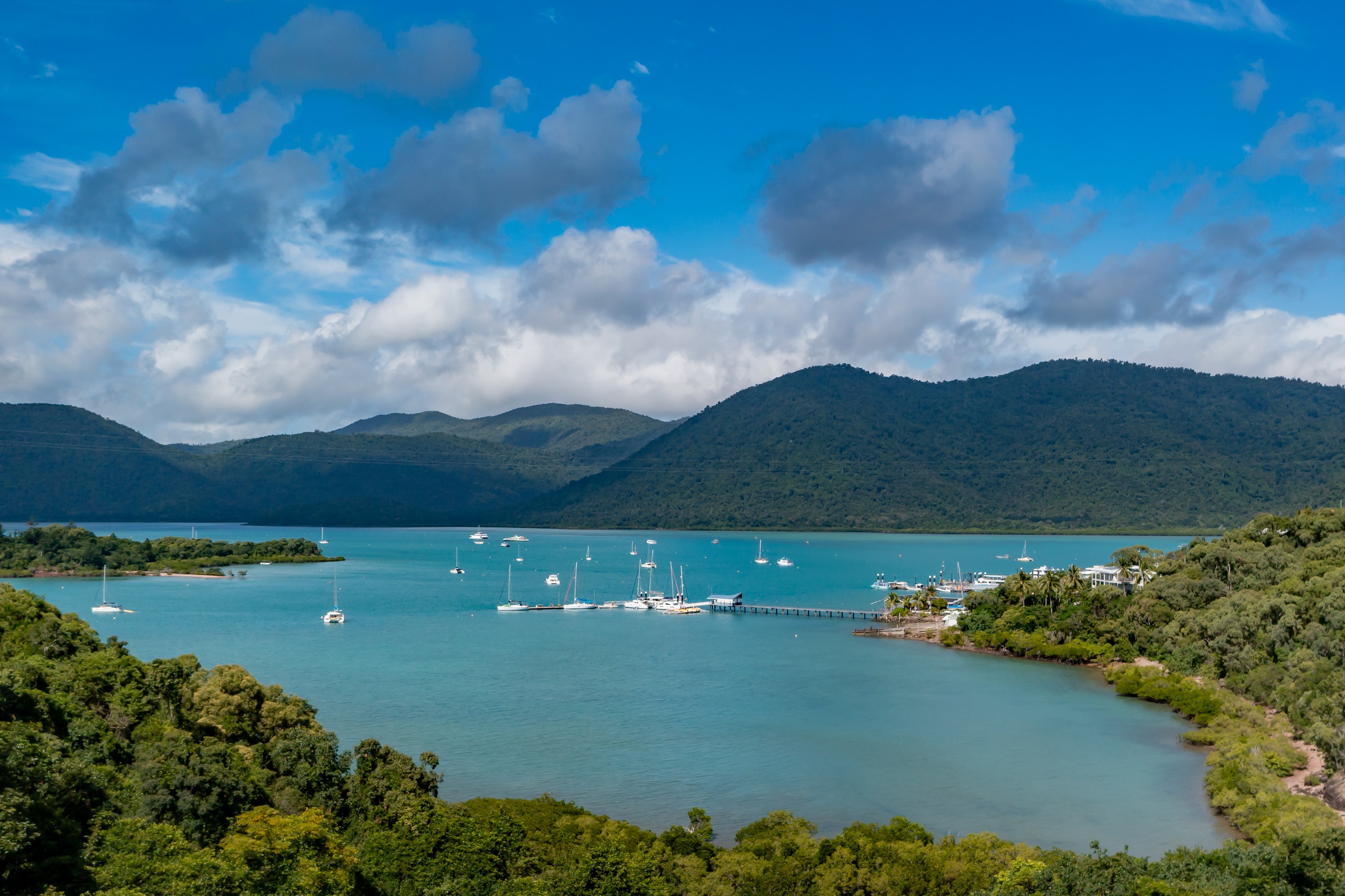 4 Harbour Avenue, Shute Harbour, QLD 4802