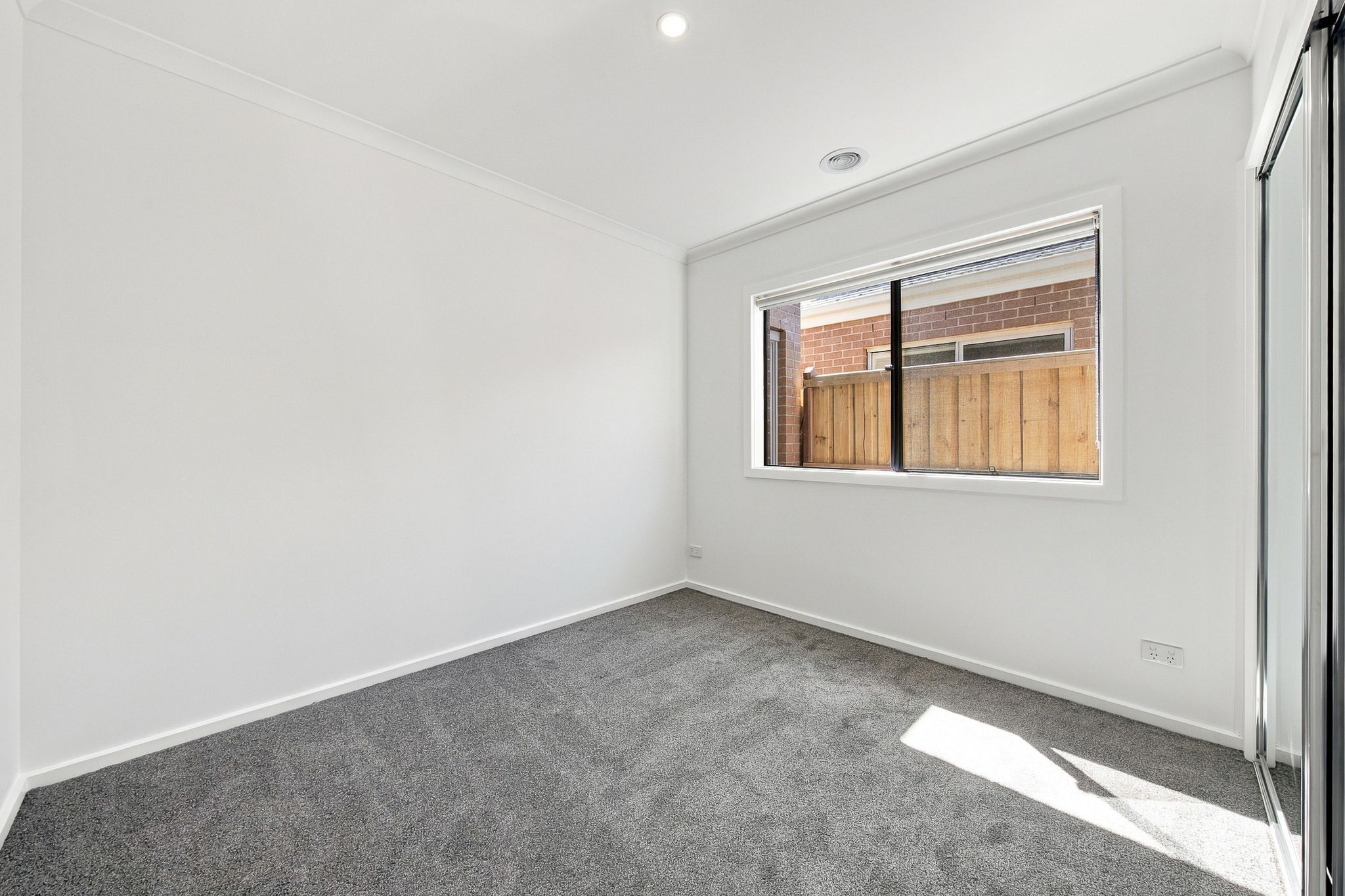 4 Dromore Avenue — photo 11 of 14